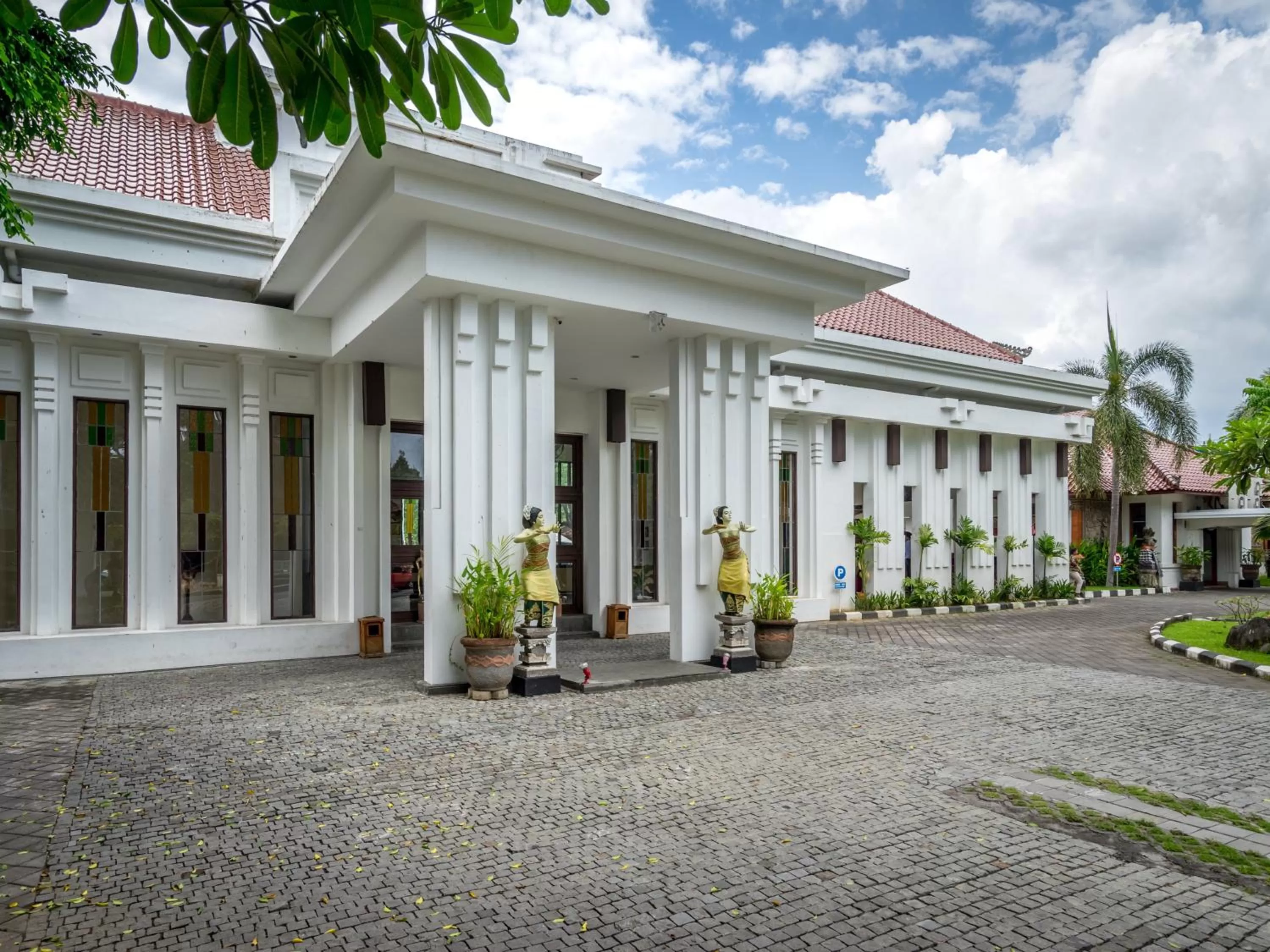 Facade/entrance in Inna Bali Heritage Hotel