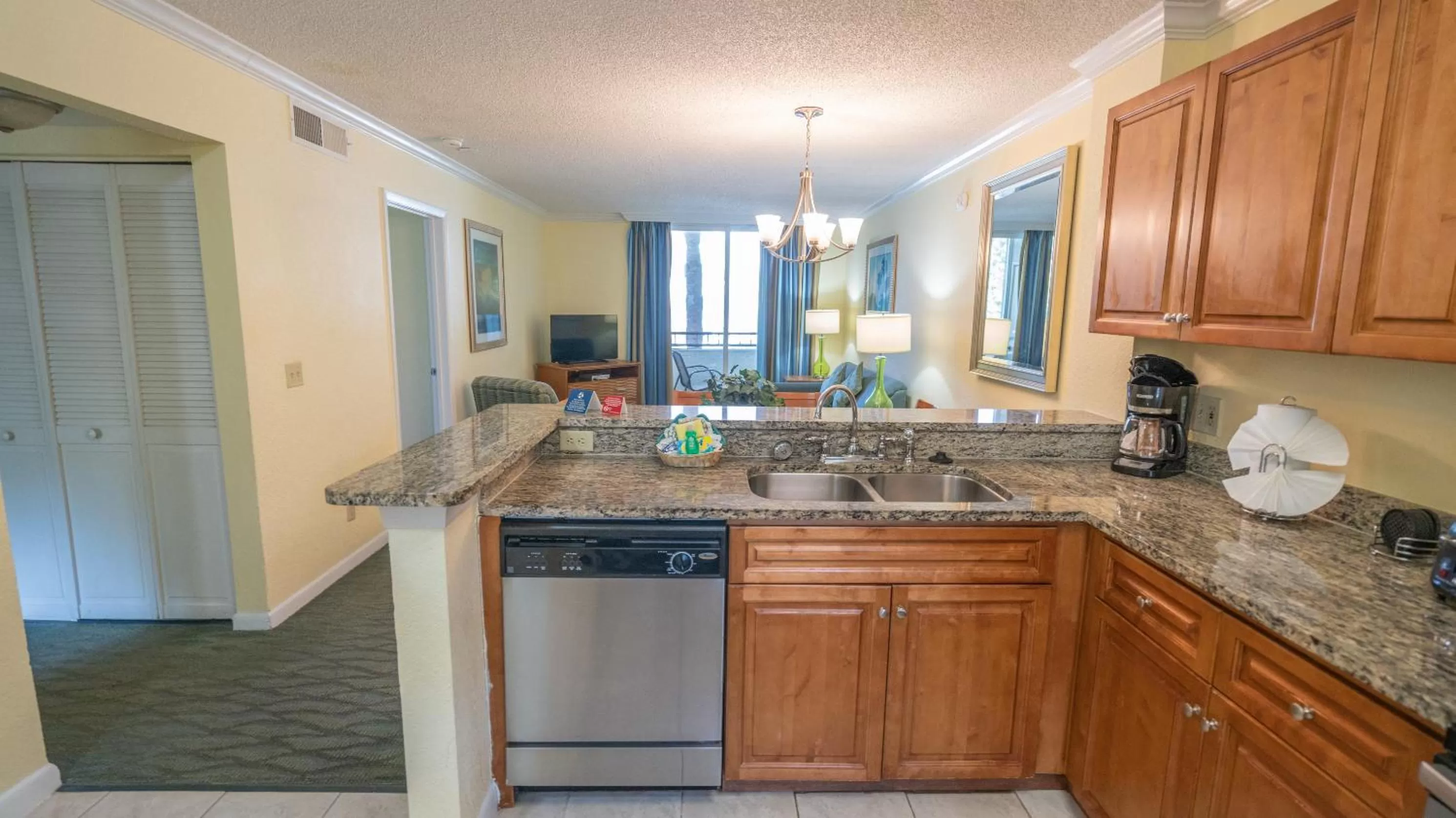 Kitchen or kitchenette in Blue Tree Resort at Lake Buena Vista