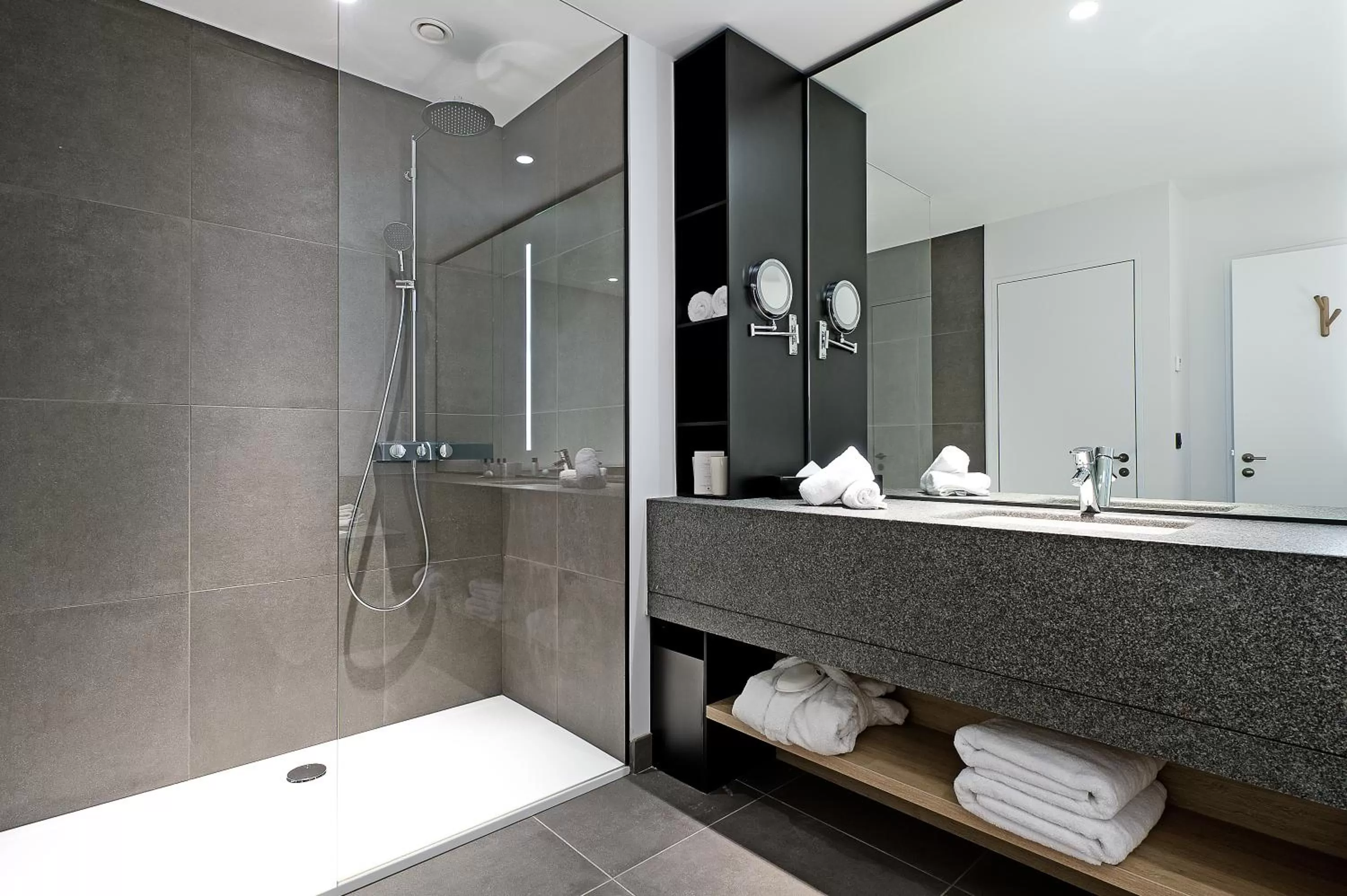 Shower in Domaine de Naxhelet