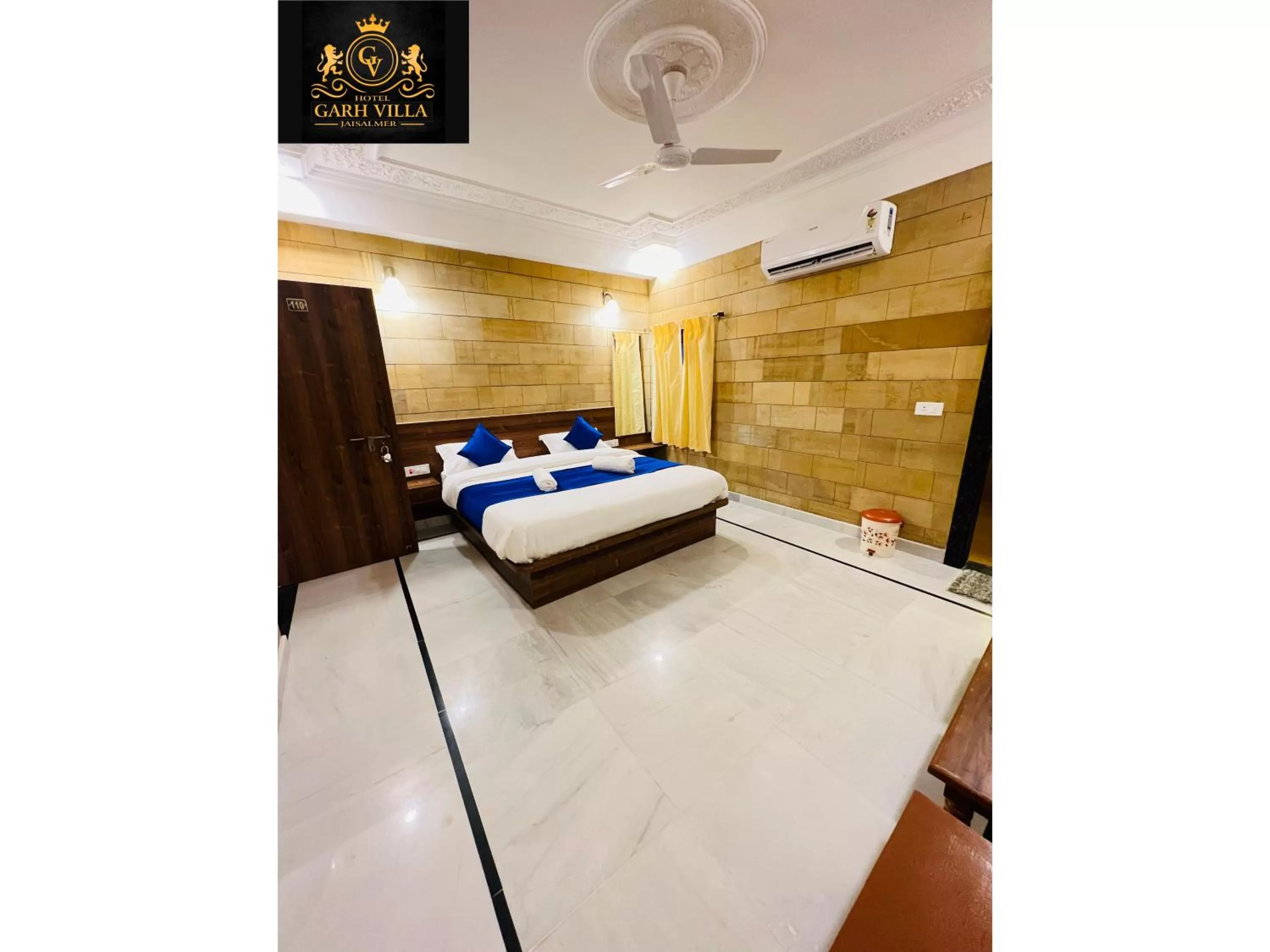 Property building in Hotel Garh Vila