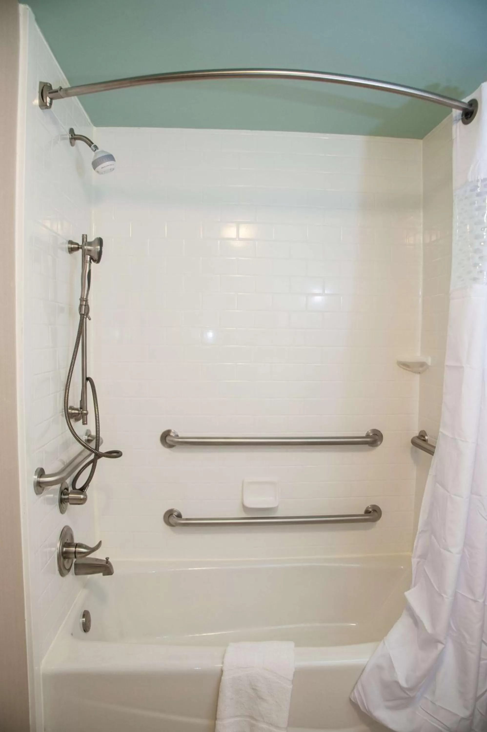 Bathroom in Hampton Inn & Suites Gulfport