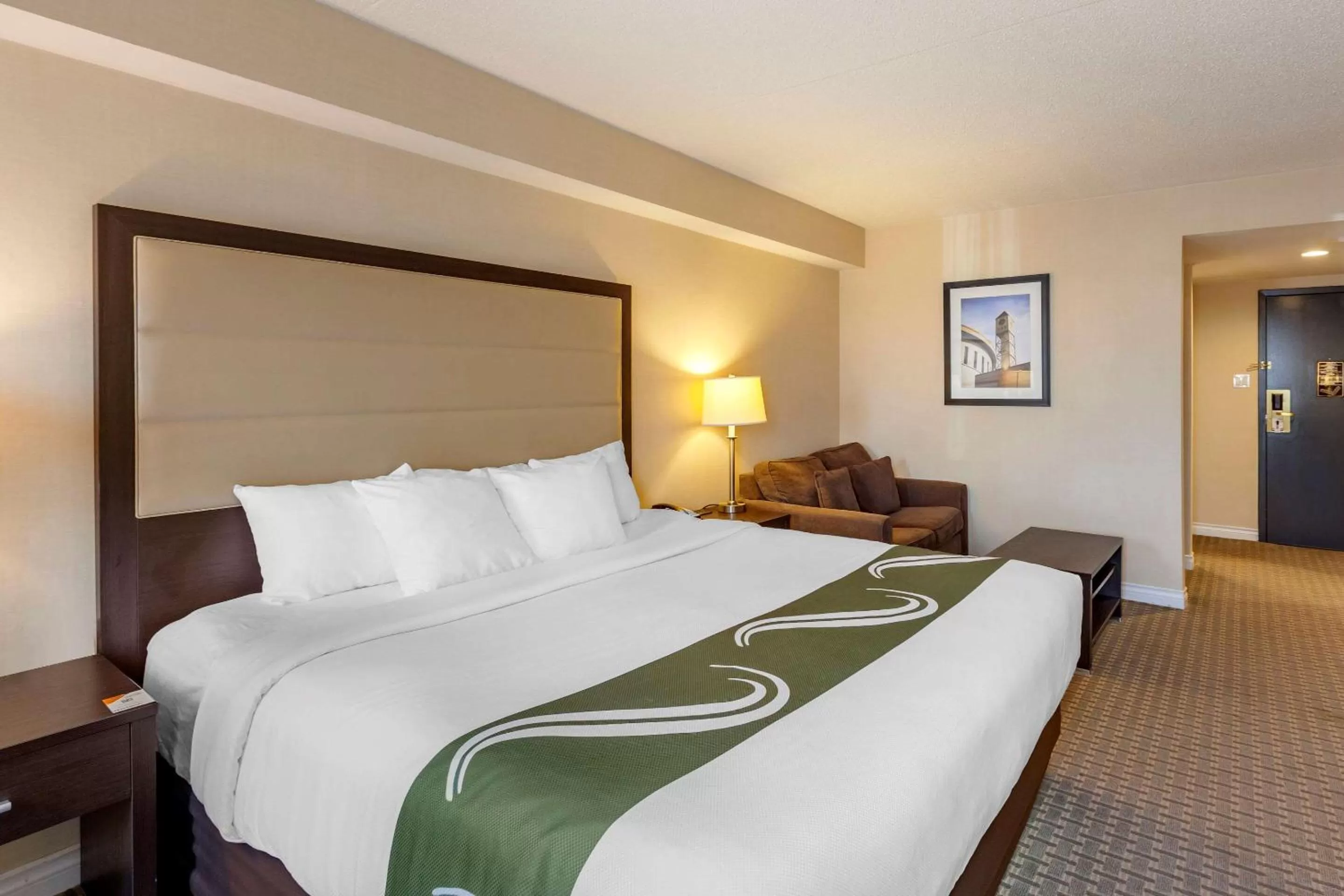 Bedroom in Quality Inn Airport West