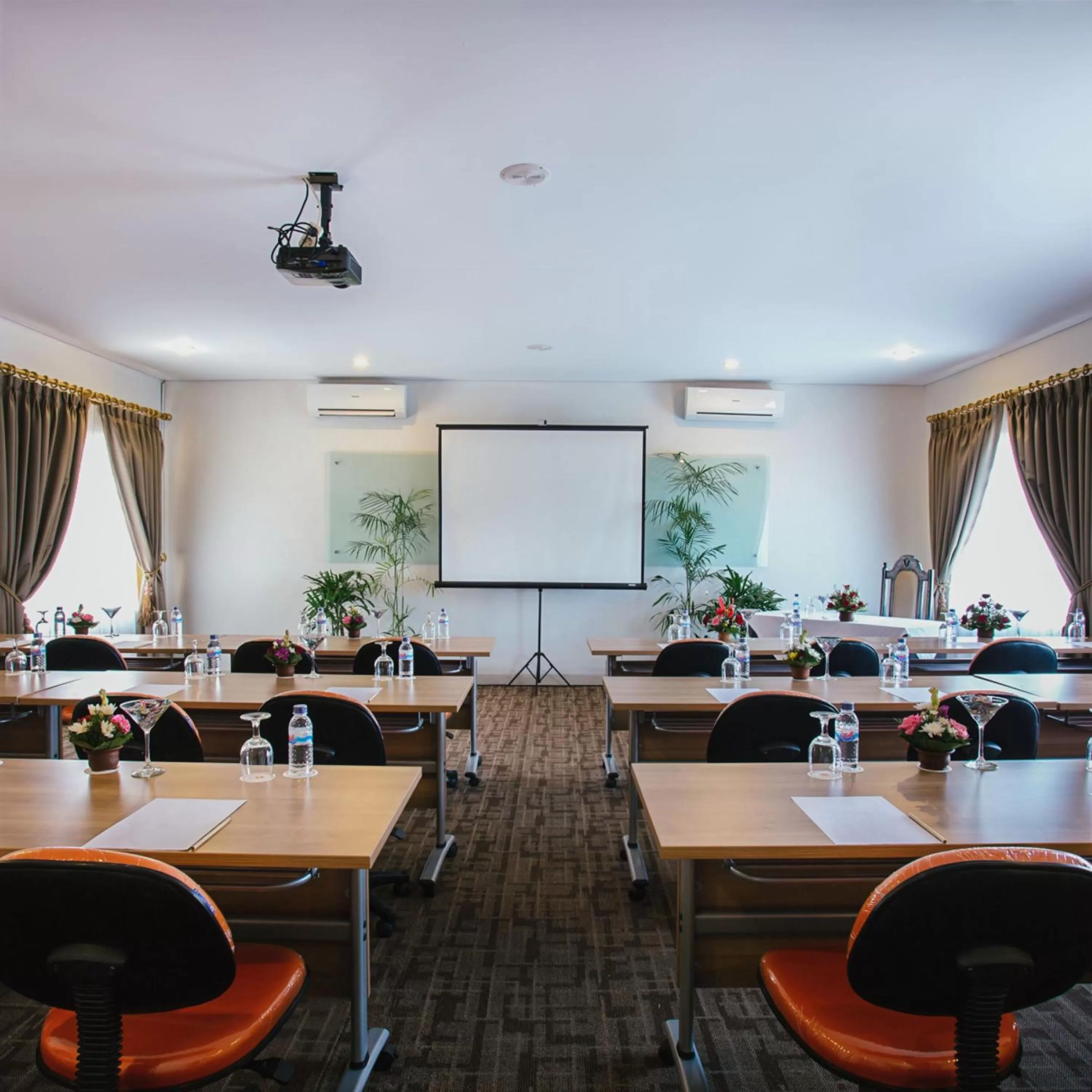 Meeting/conference room in The Sun Hotel & Spa Legian