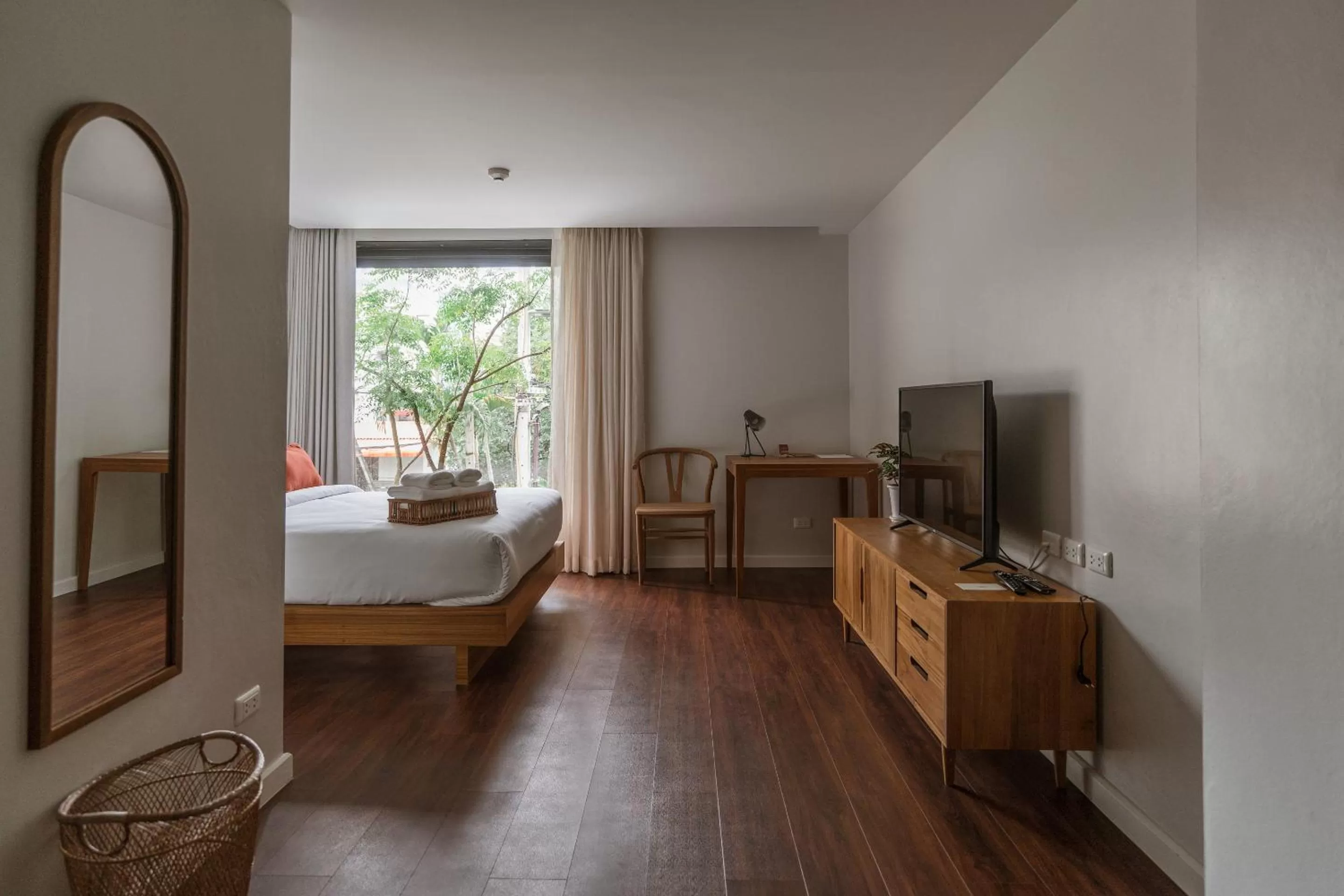 TV and multimedia, Bed in The Earth Hotel