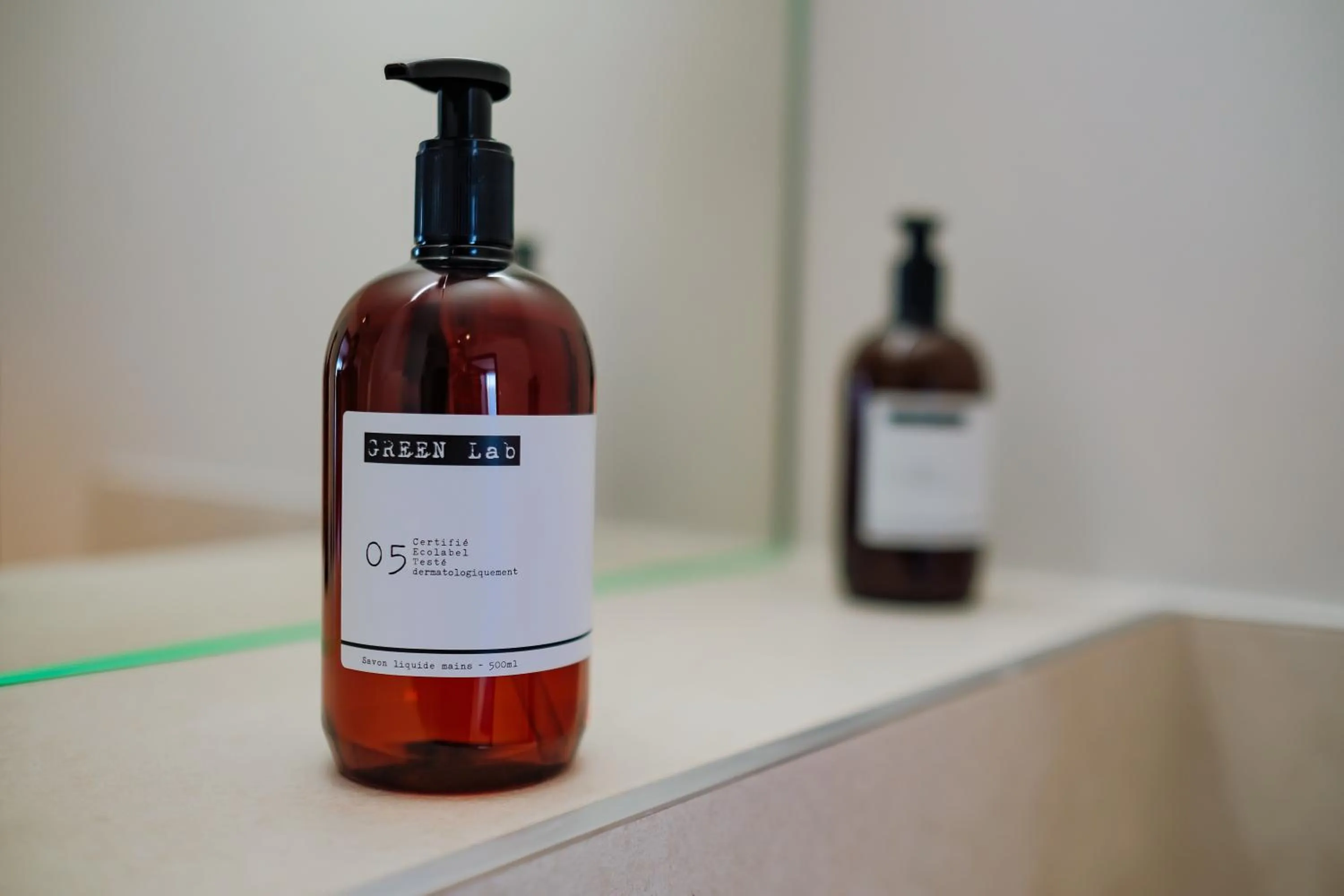 Bathroom in Live Hotels Bordeaux Lac