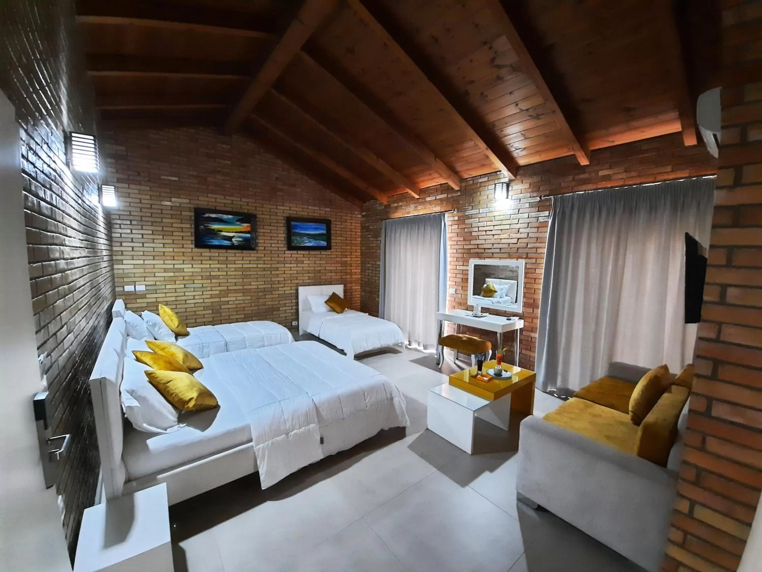 Photo of the whole room, Bed in Hotel Piccolino