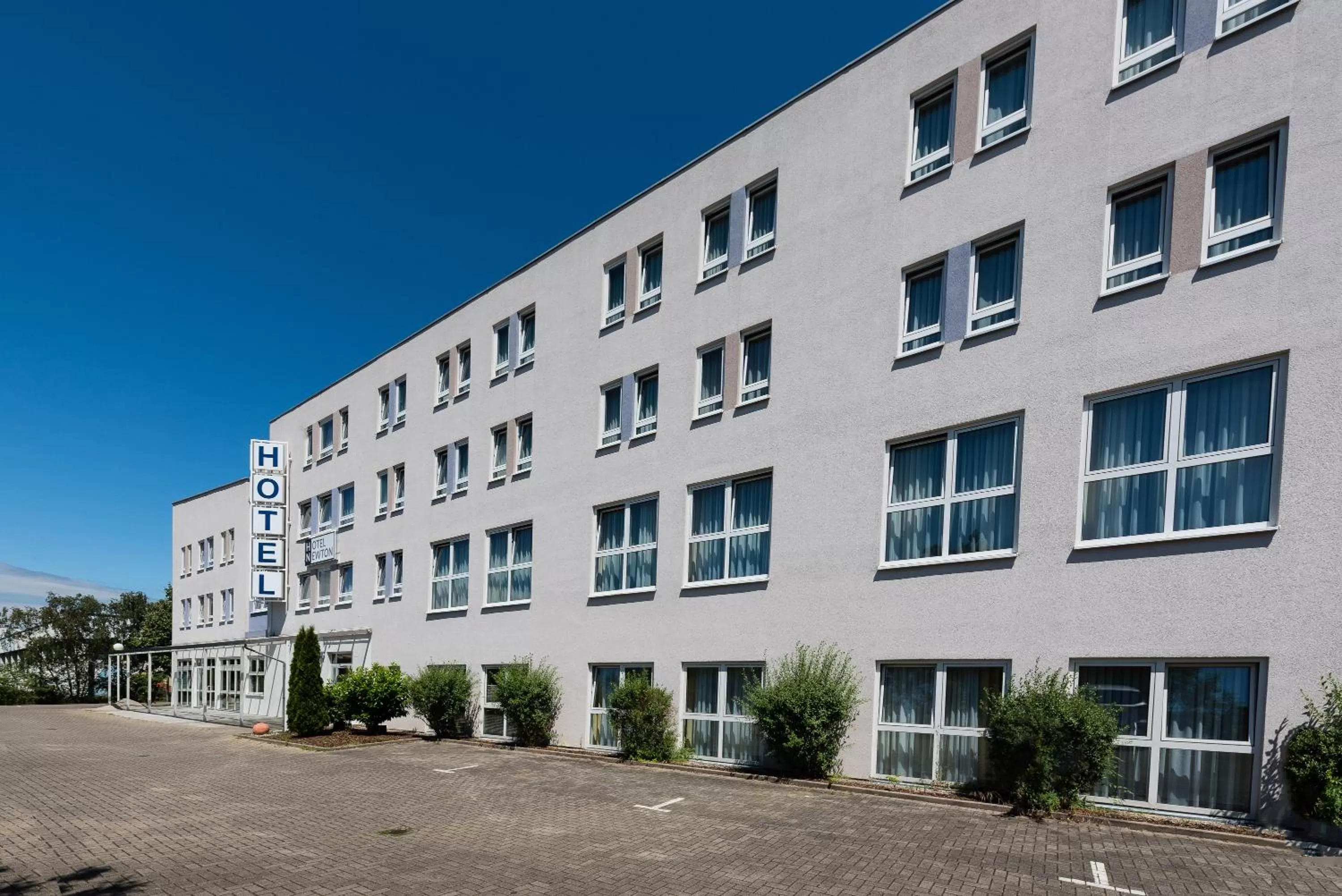 Property Building in Hotel Newton Karlsruhe