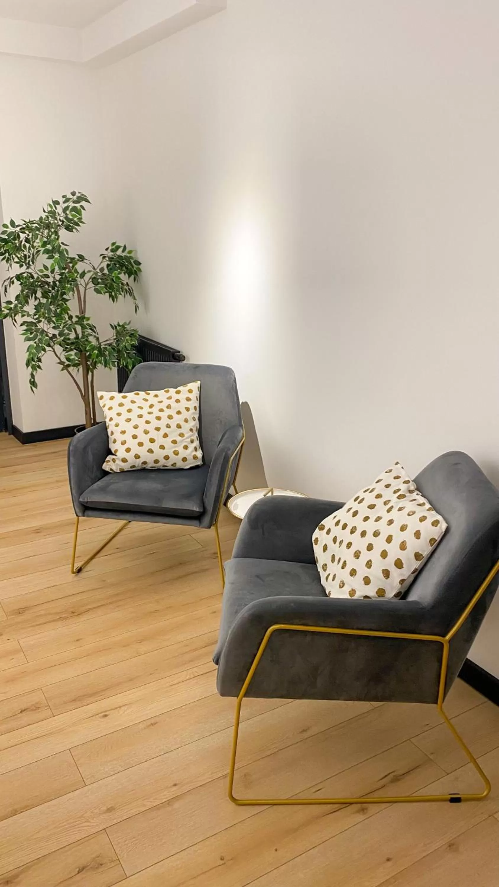 Seating Area in Zajazd Valentino / Listopadowa 55