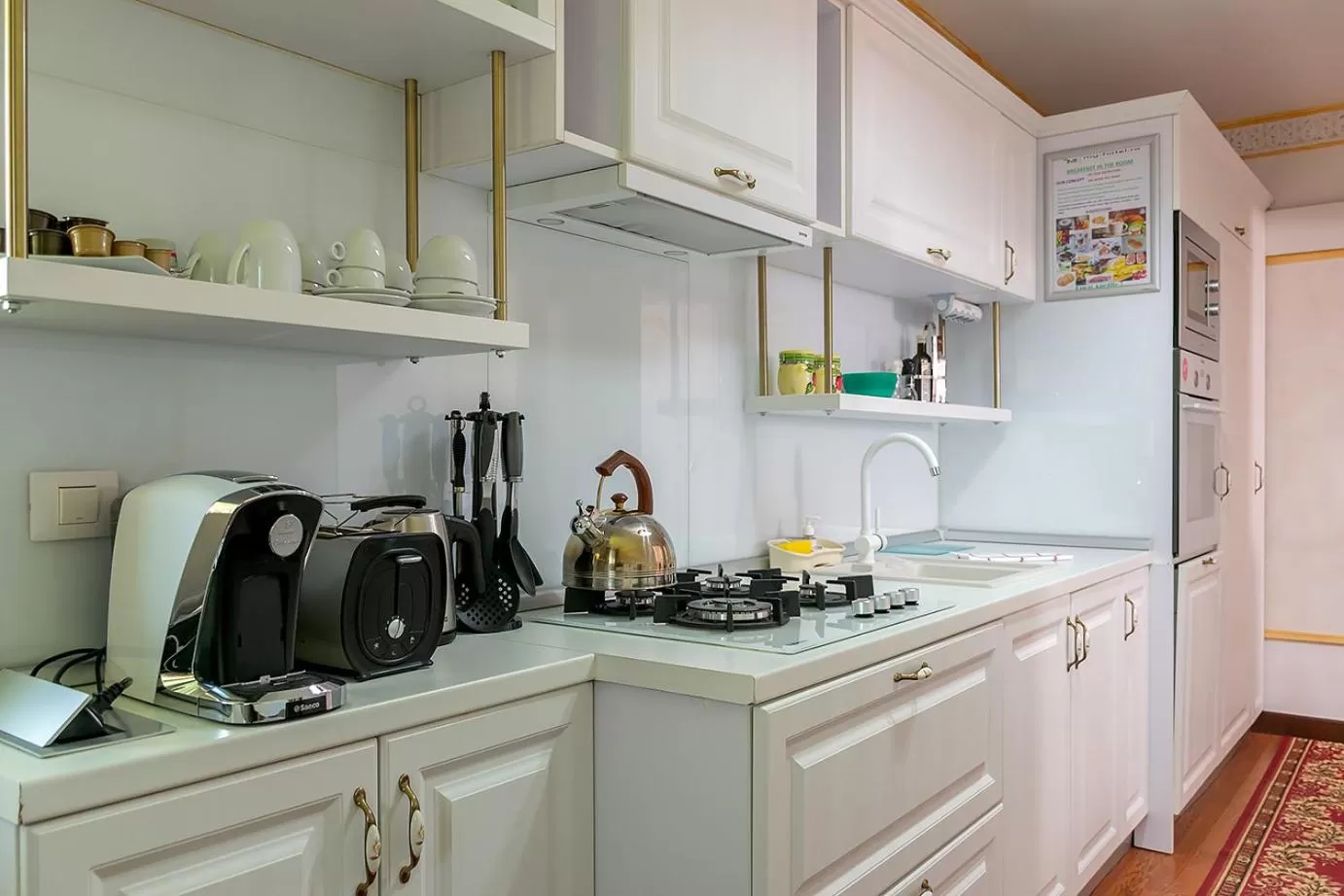Kitchen or kitchenette in My Hotel Apartments