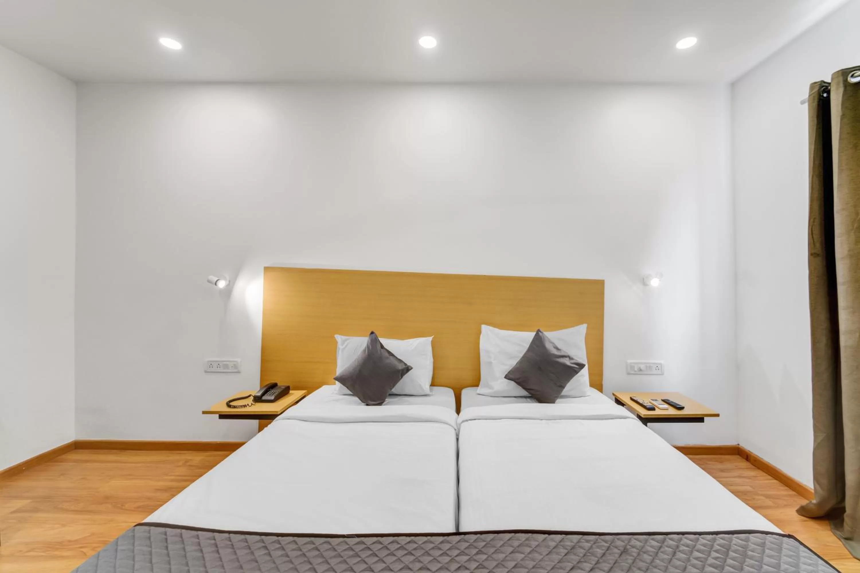 Bed in UPAR Hotels Thoraipakkam, OMR