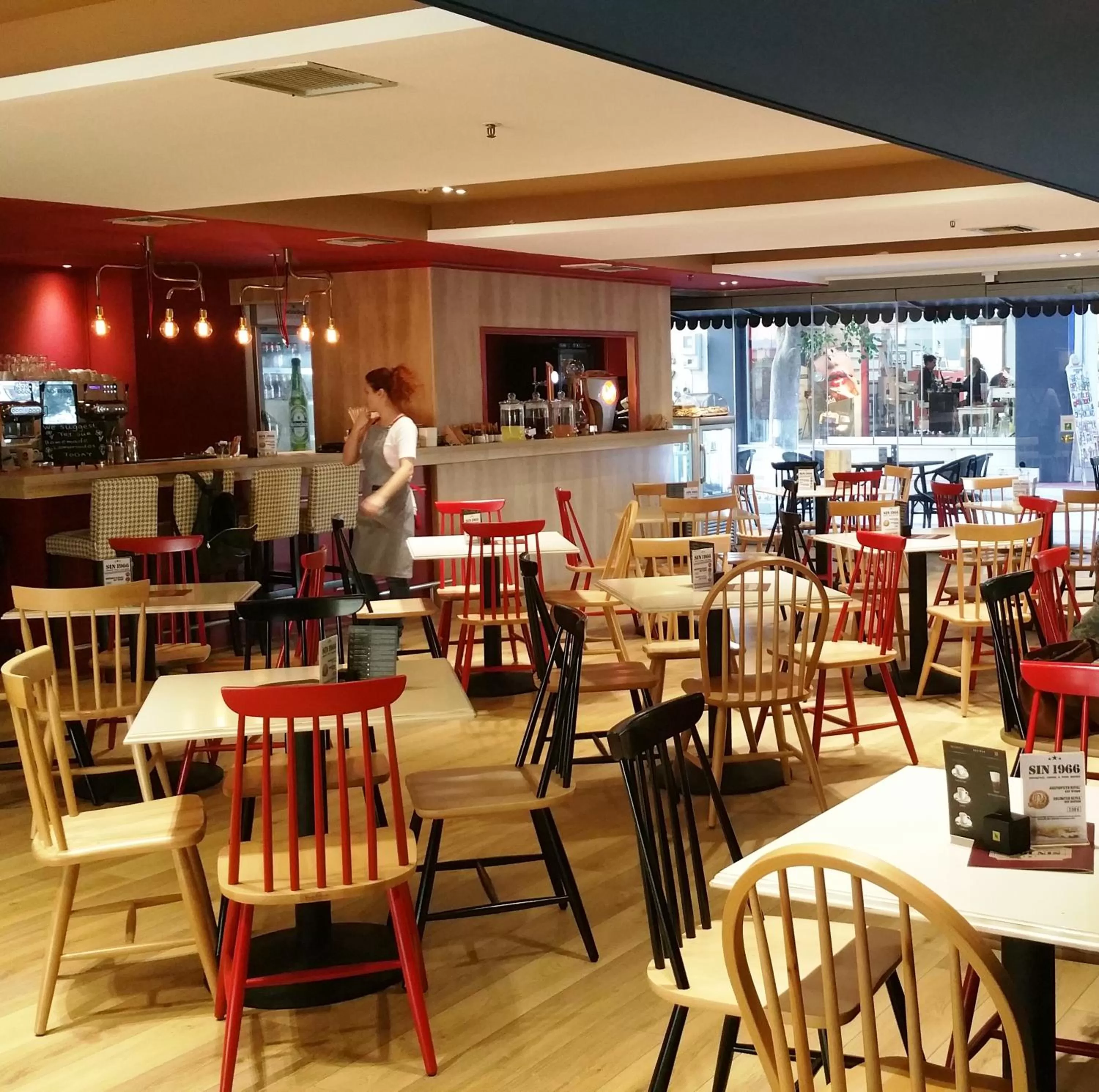 Restaurant/places to eat in Capsis Astoria Heraklion