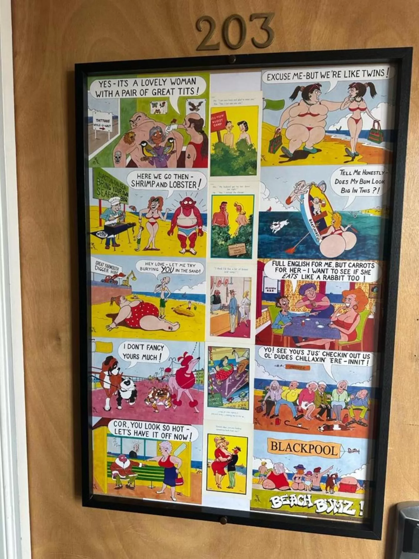 Logo/Certificate/Sign in Hatters Hotel