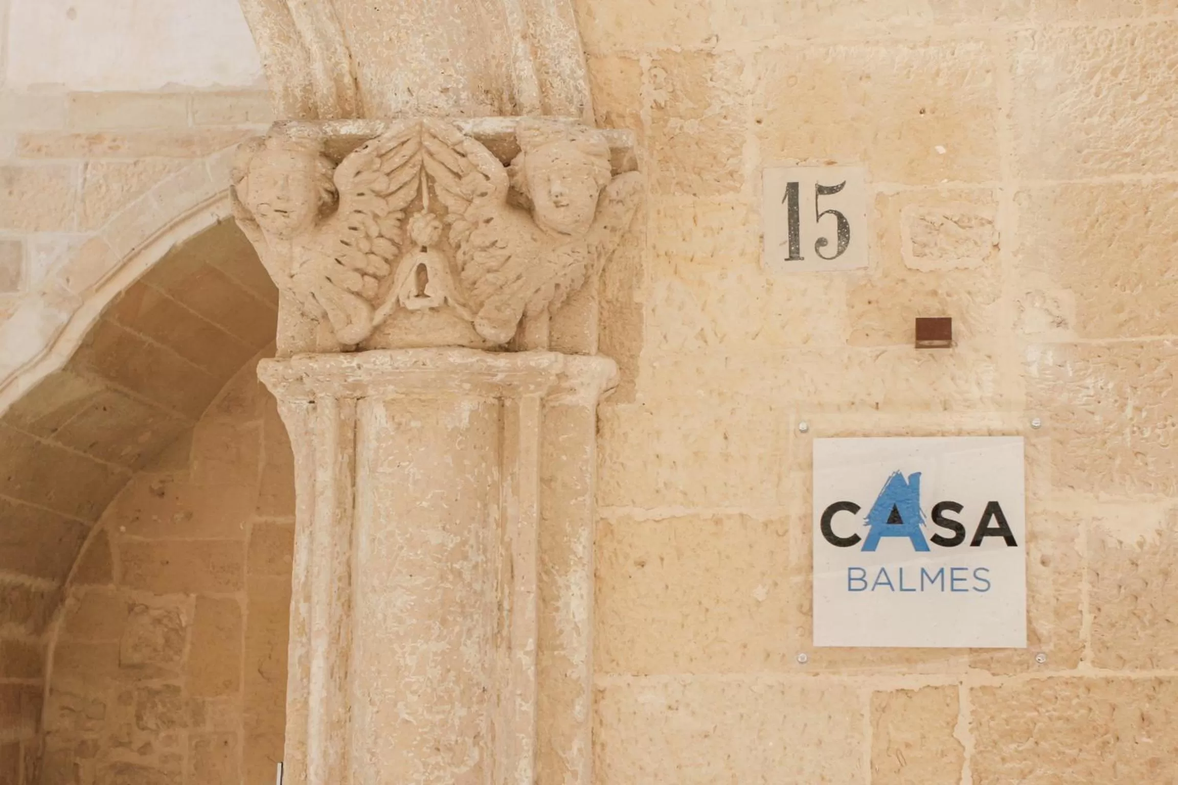 Property building in Casa Balmes