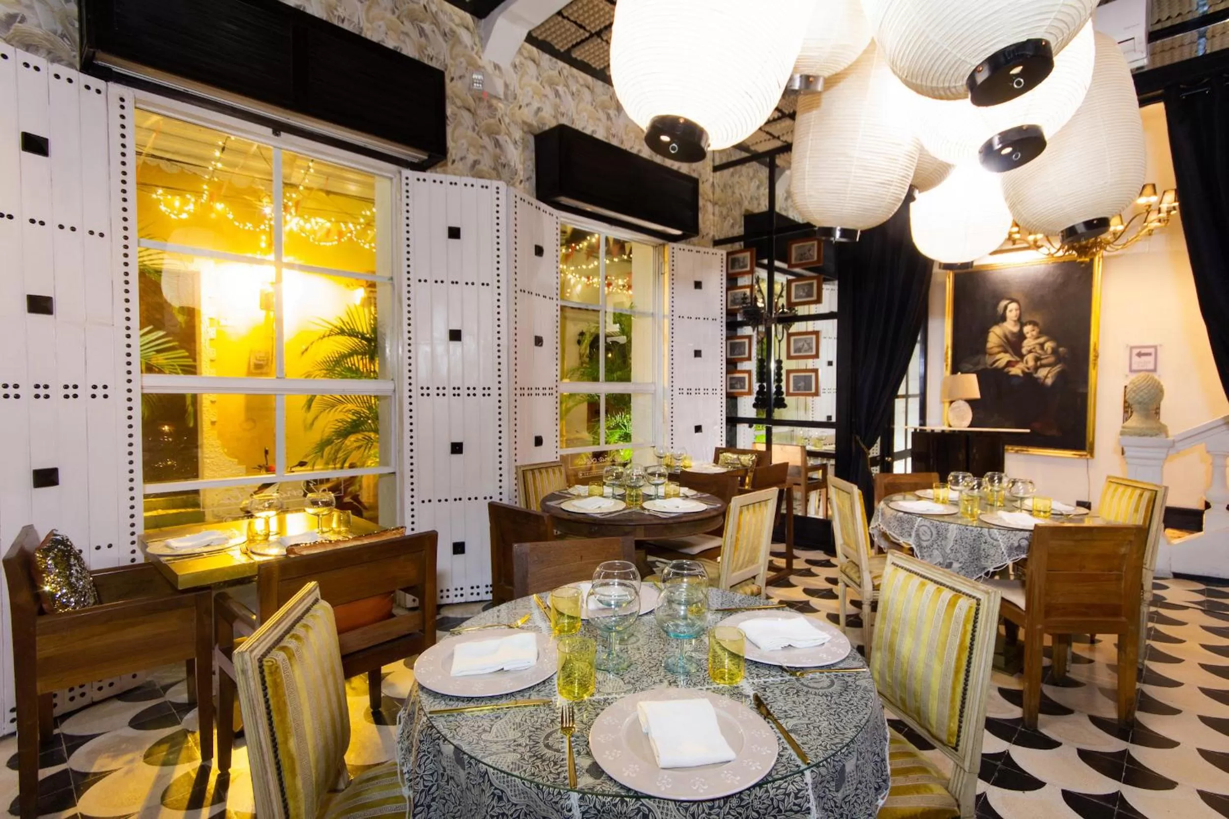 Restaurant/places to eat in Hotel Casa Lola Deluxe Gallery