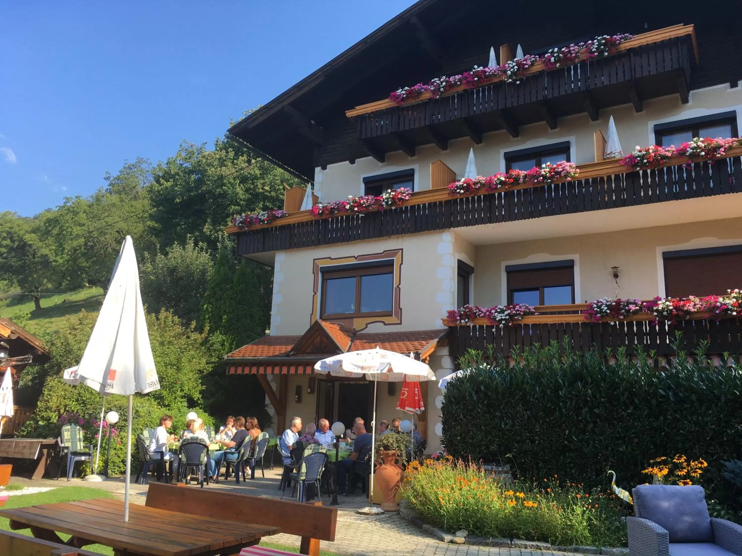 Property building in B&B Pension Karlsdorfer Hof