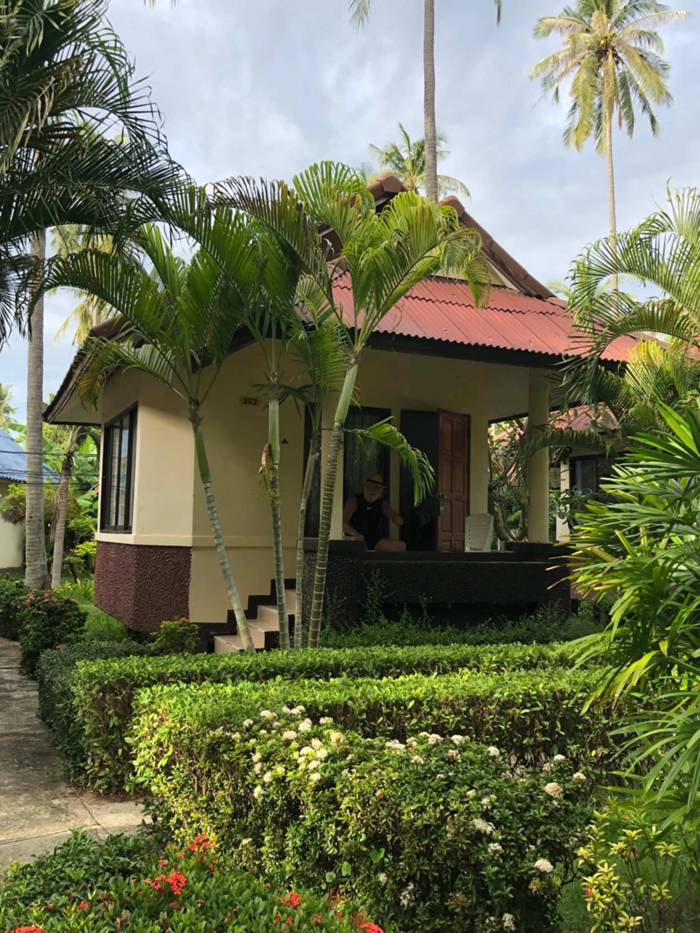 Moonwalk Lanta Resort