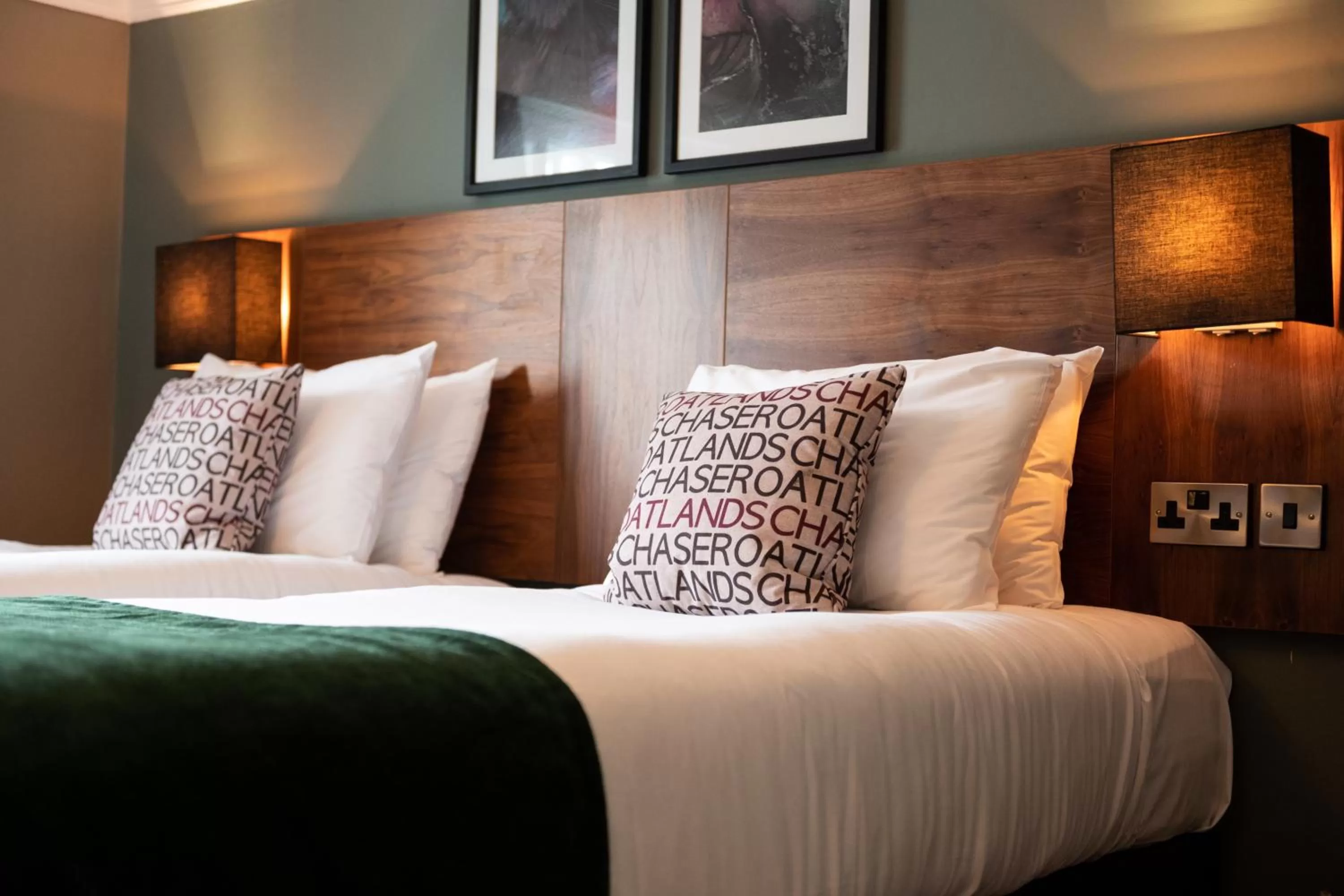 Bed in The Oatlands Chaser by Innkeeper's Collection