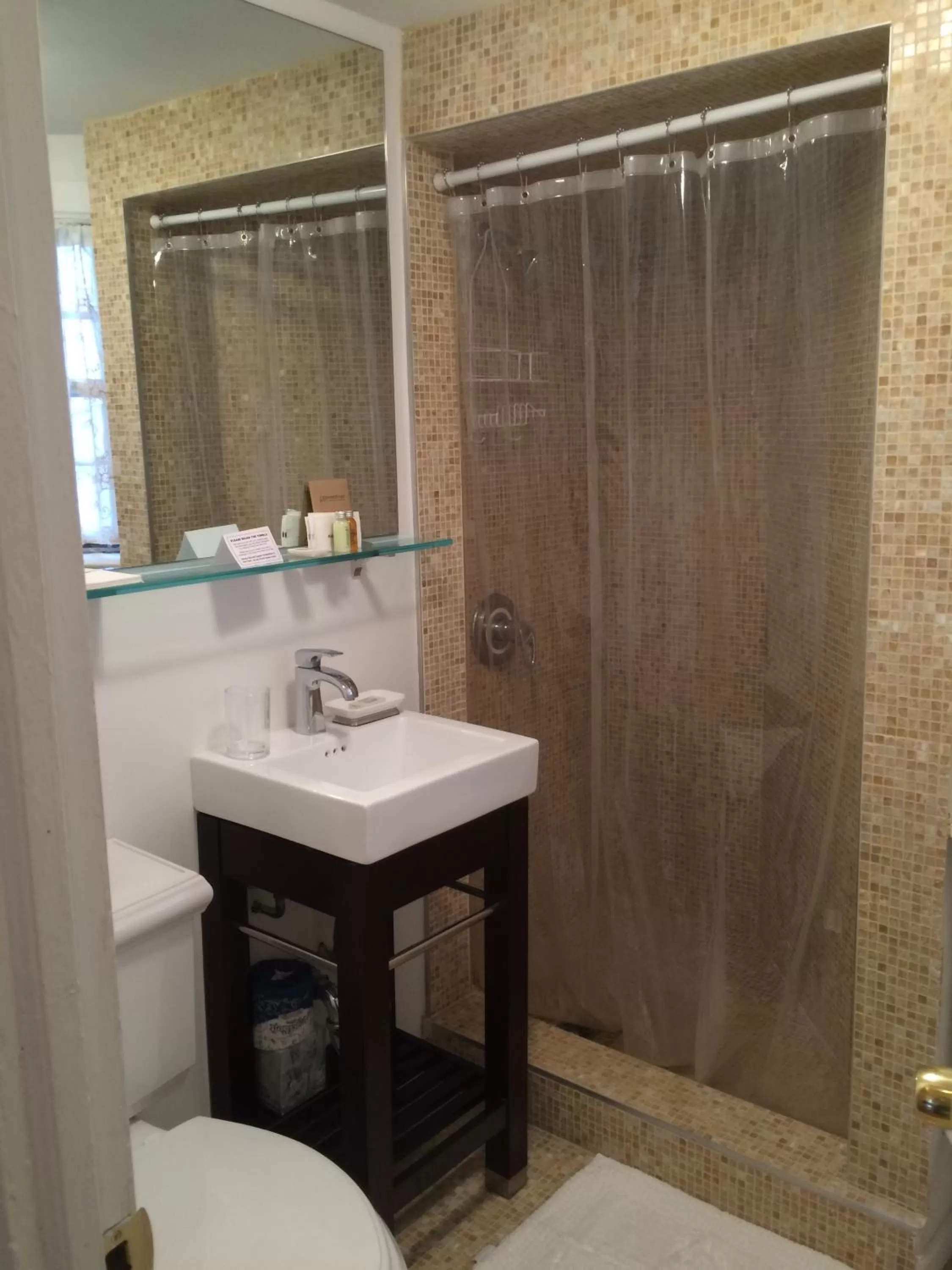 Bathroom in Incentra Village Hotel