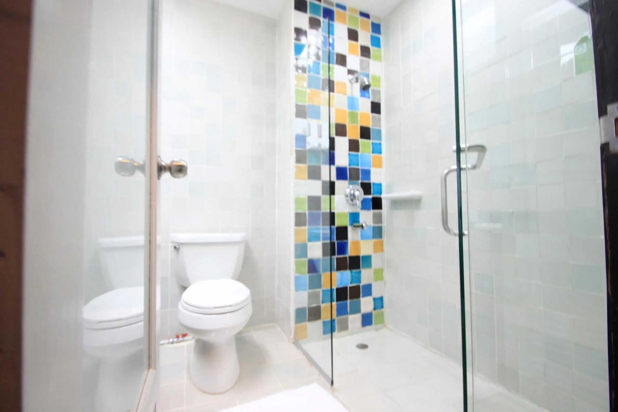 Bathroom in River Kwai Hotel