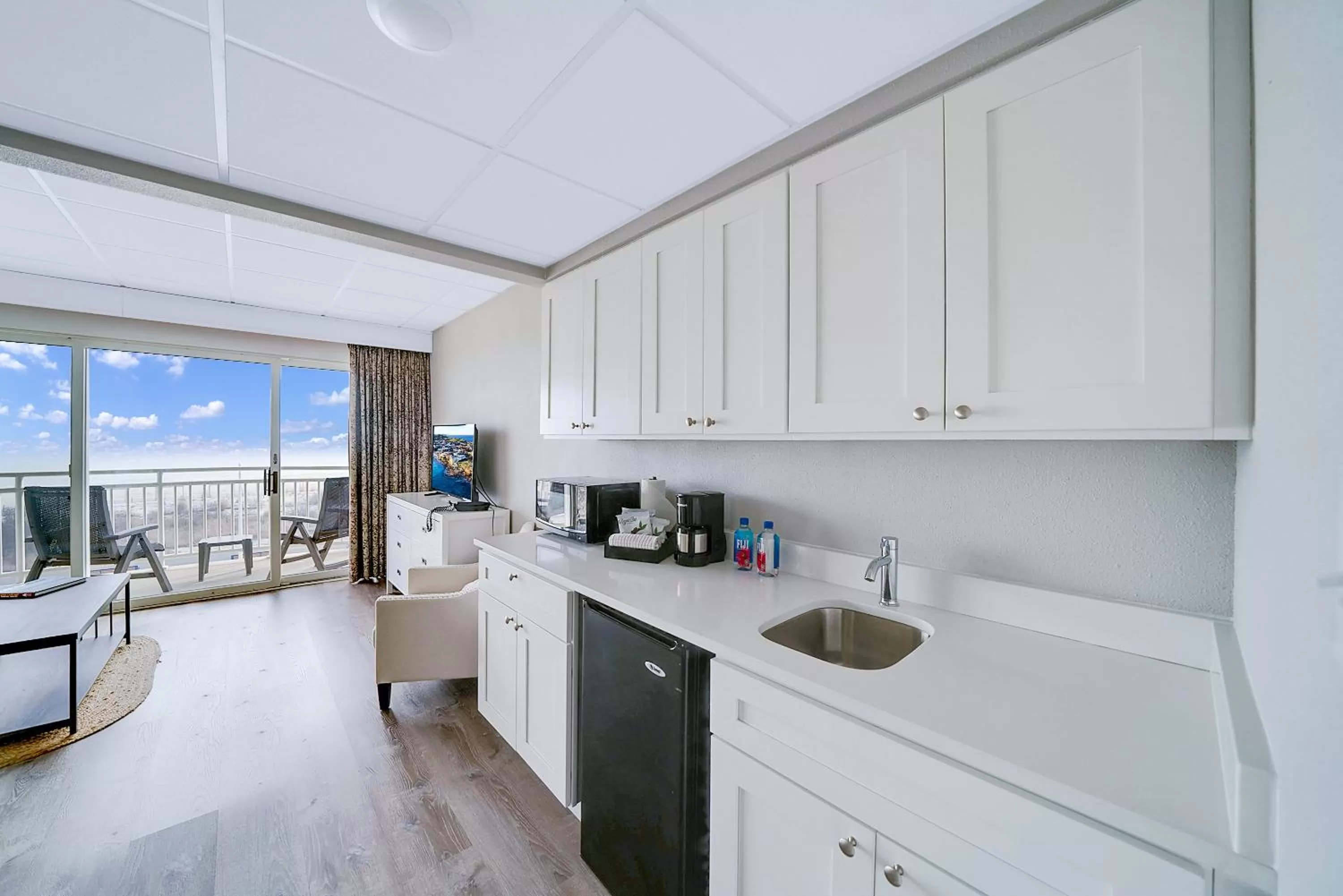 Montreal Beach Resort