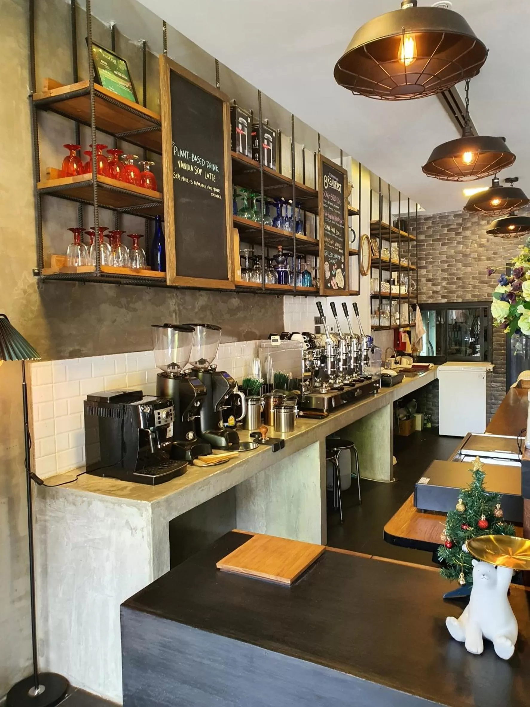 Restaurant/places to eat in Marigold Lanna