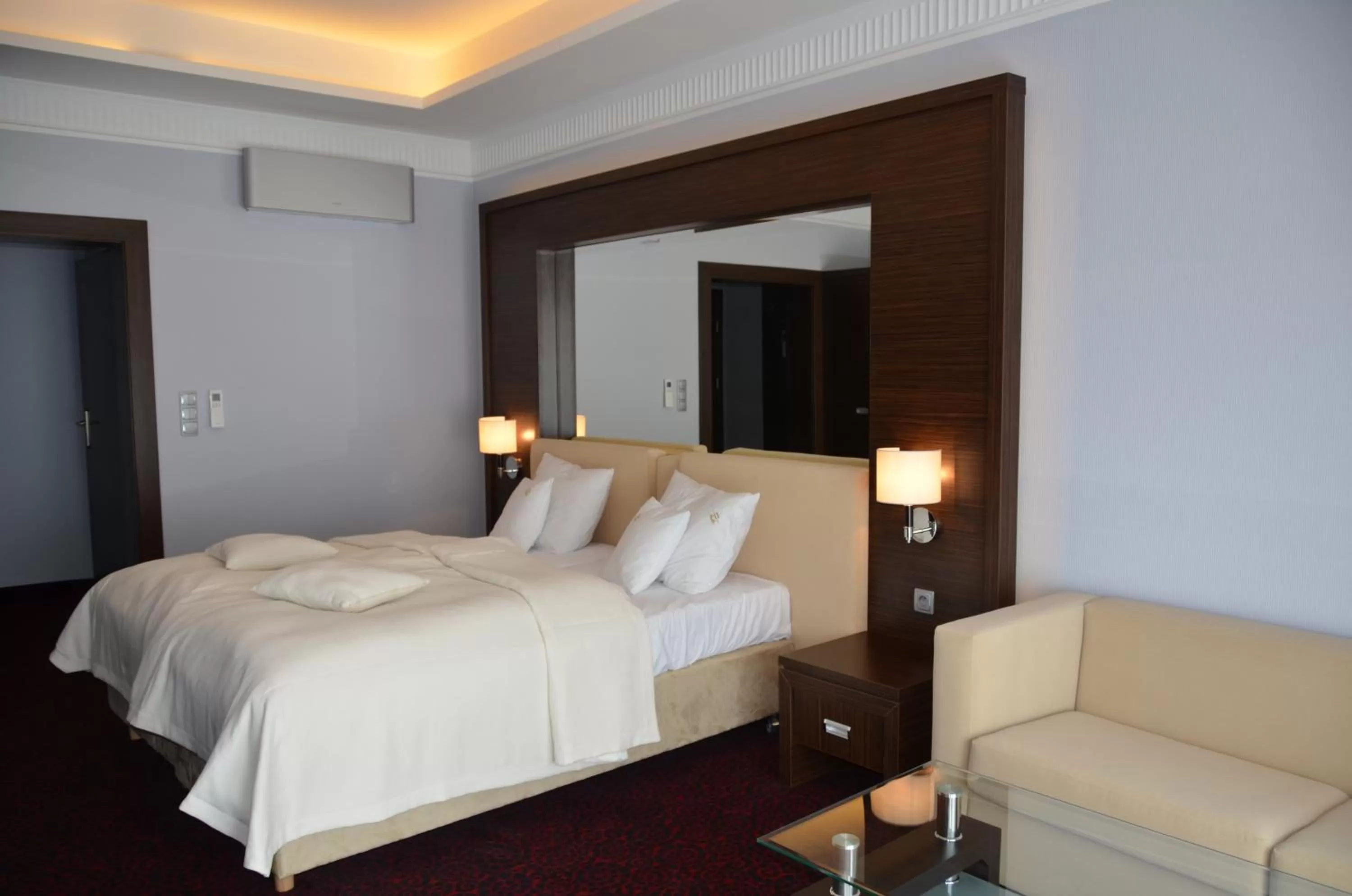 Bedroom, Bed in Hotel Falko