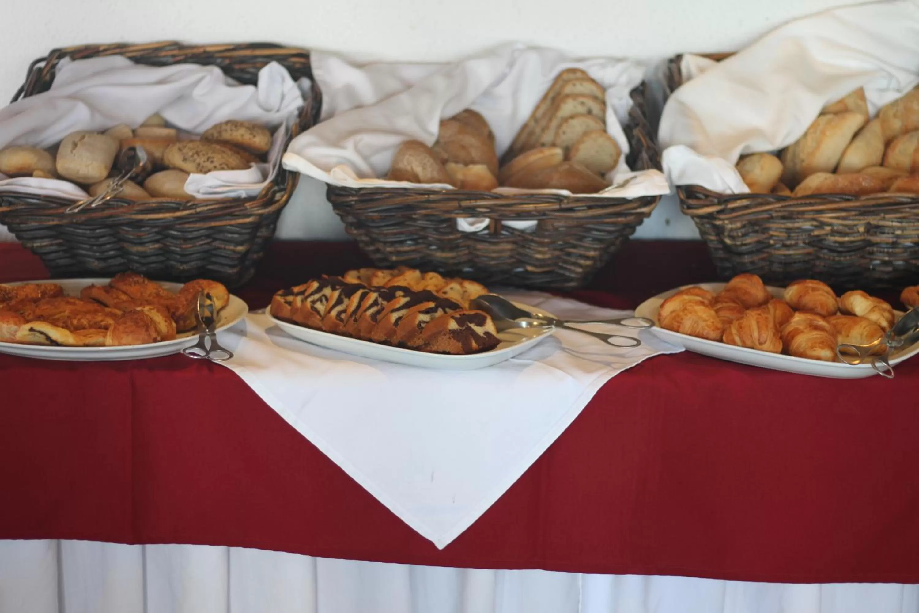 Breakfast in HS Milfontes Beach Hotel - Duna Parque Resorts & Hotels