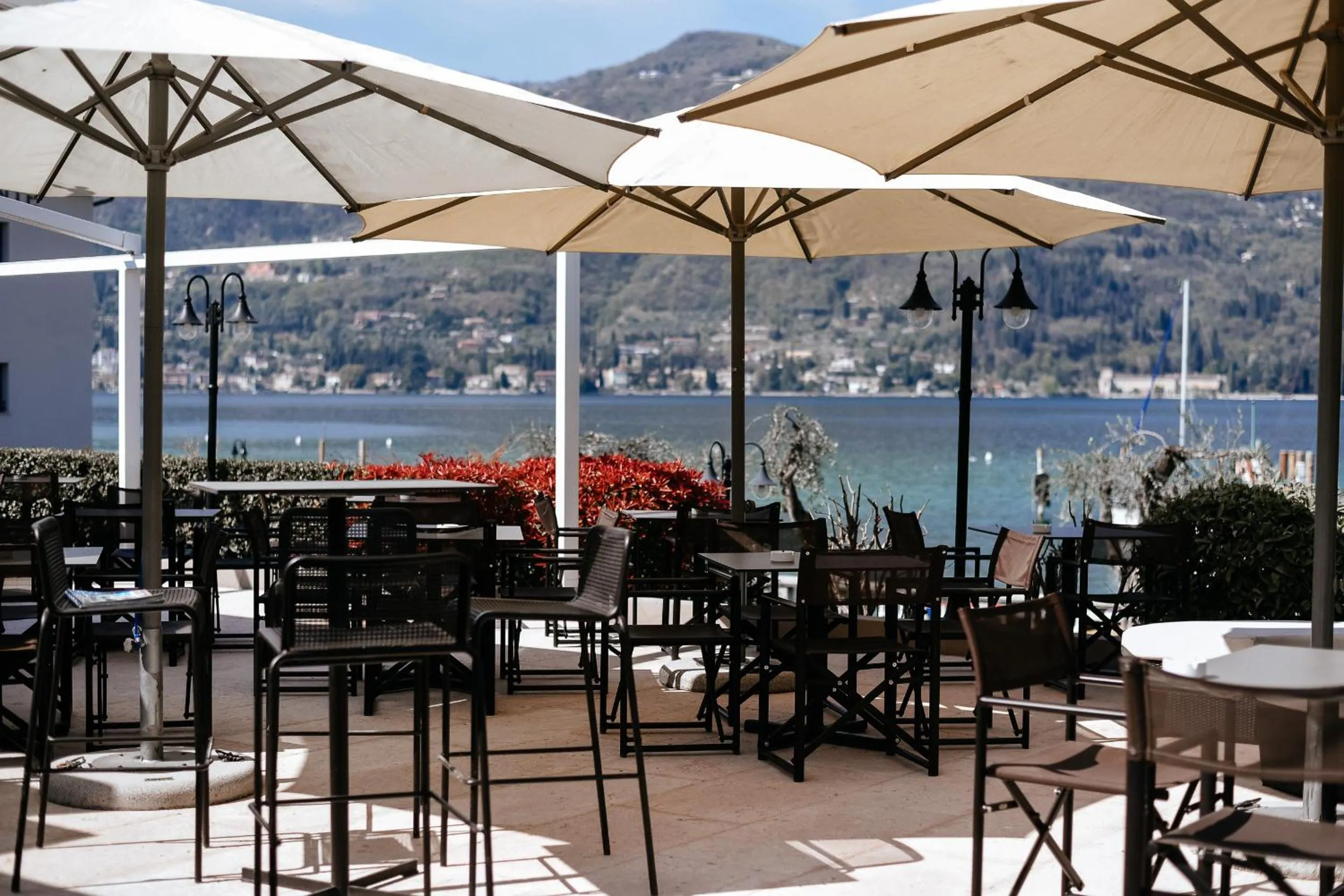 Restaurant/places to eat in Bella Hotel & Restaurant with private dock for mooring boats