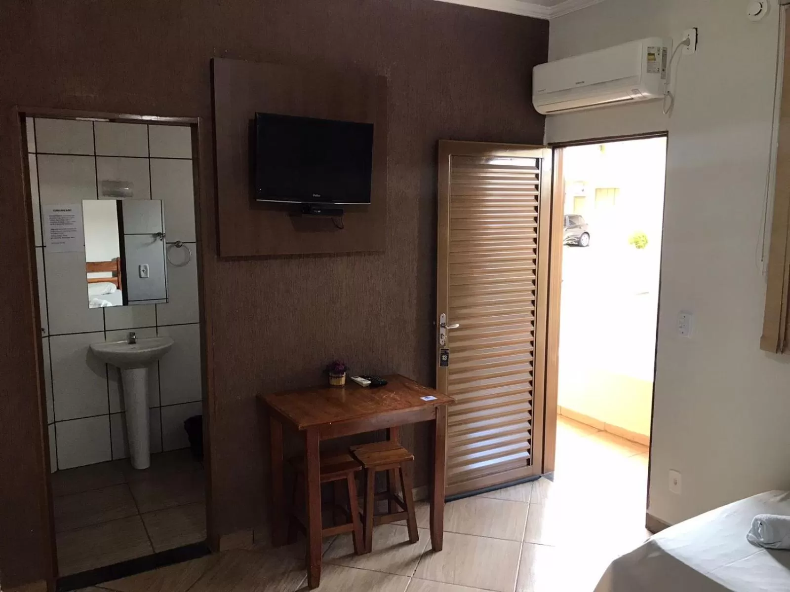 Double Room in Hotel Portela III - Aprox 600m do Thermas dos Laranjais e Hot Beach