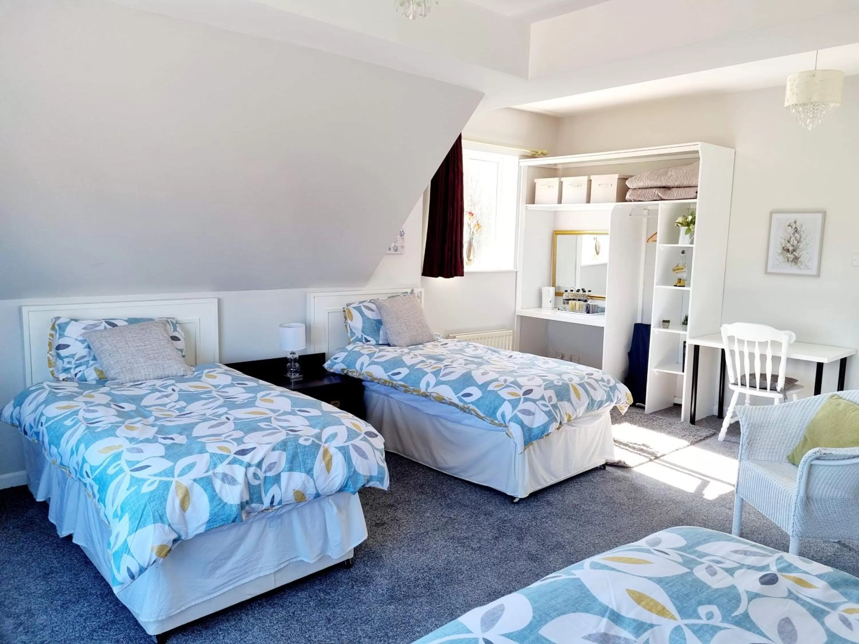 Bed in Wheatsheaf Inn