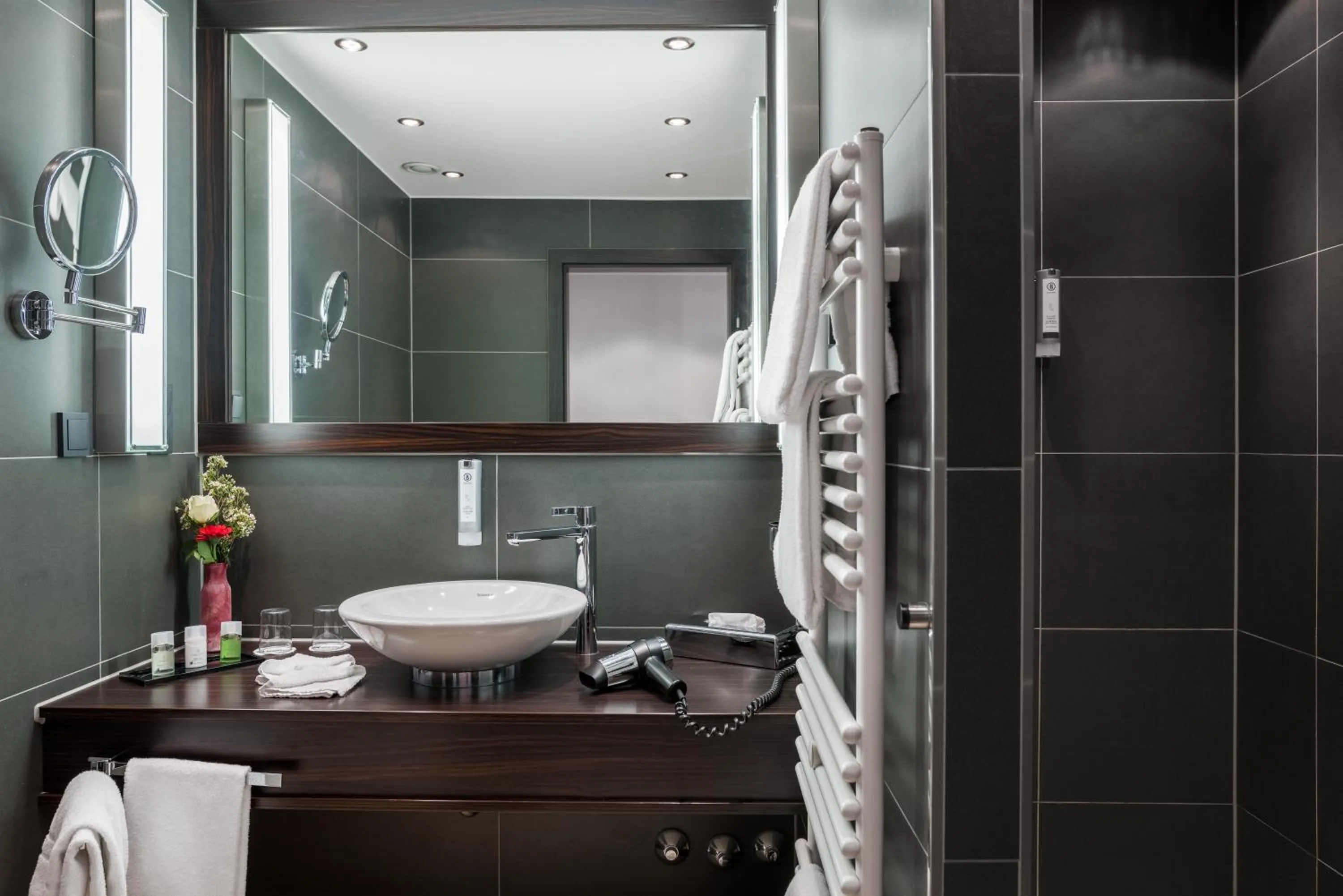 Leoso Hotel Leverkusen