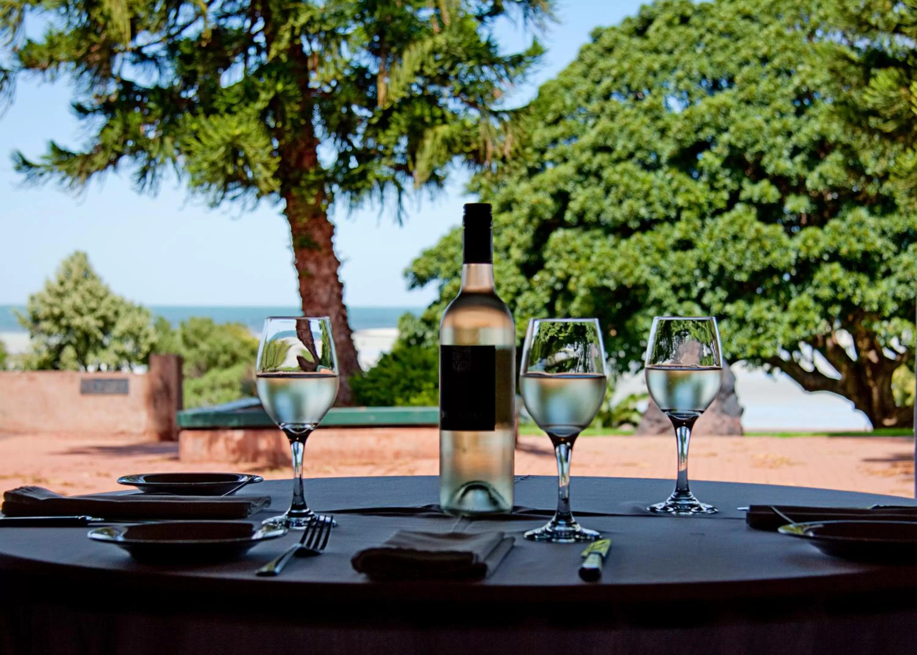 Restaurant/places to eat in Foreshore Motor Inn