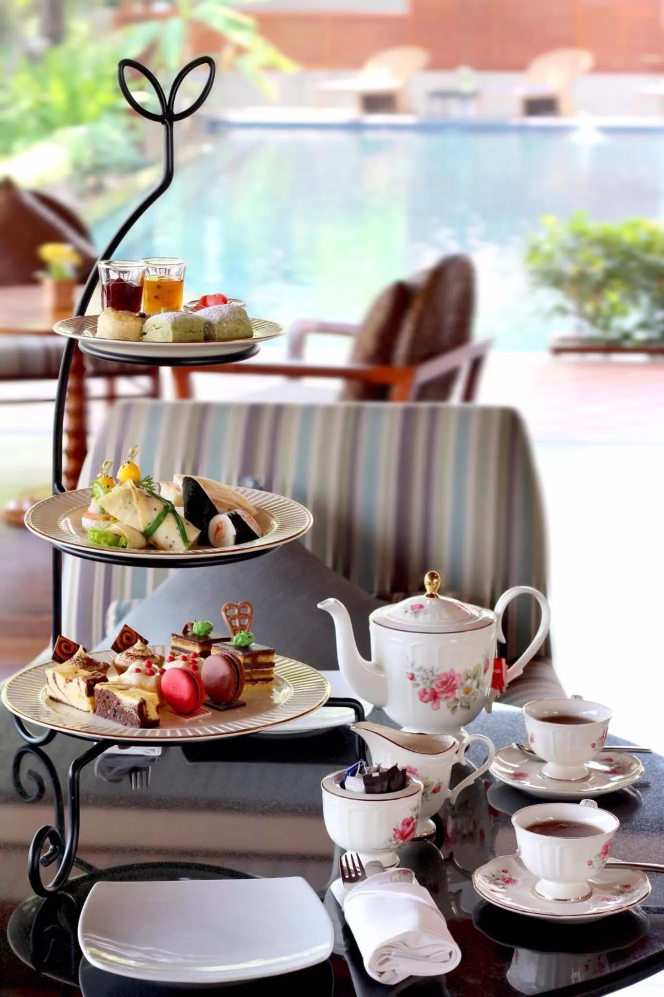 Restaurant/places to eat in RatiLanna Riverside Spa Resort