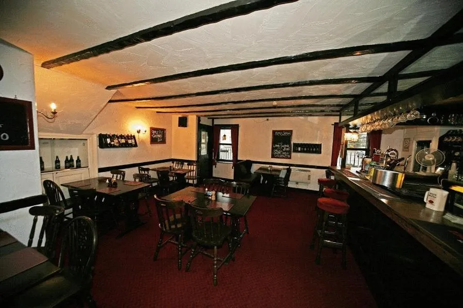 Restaurant/places to eat in Balmoral Hotel