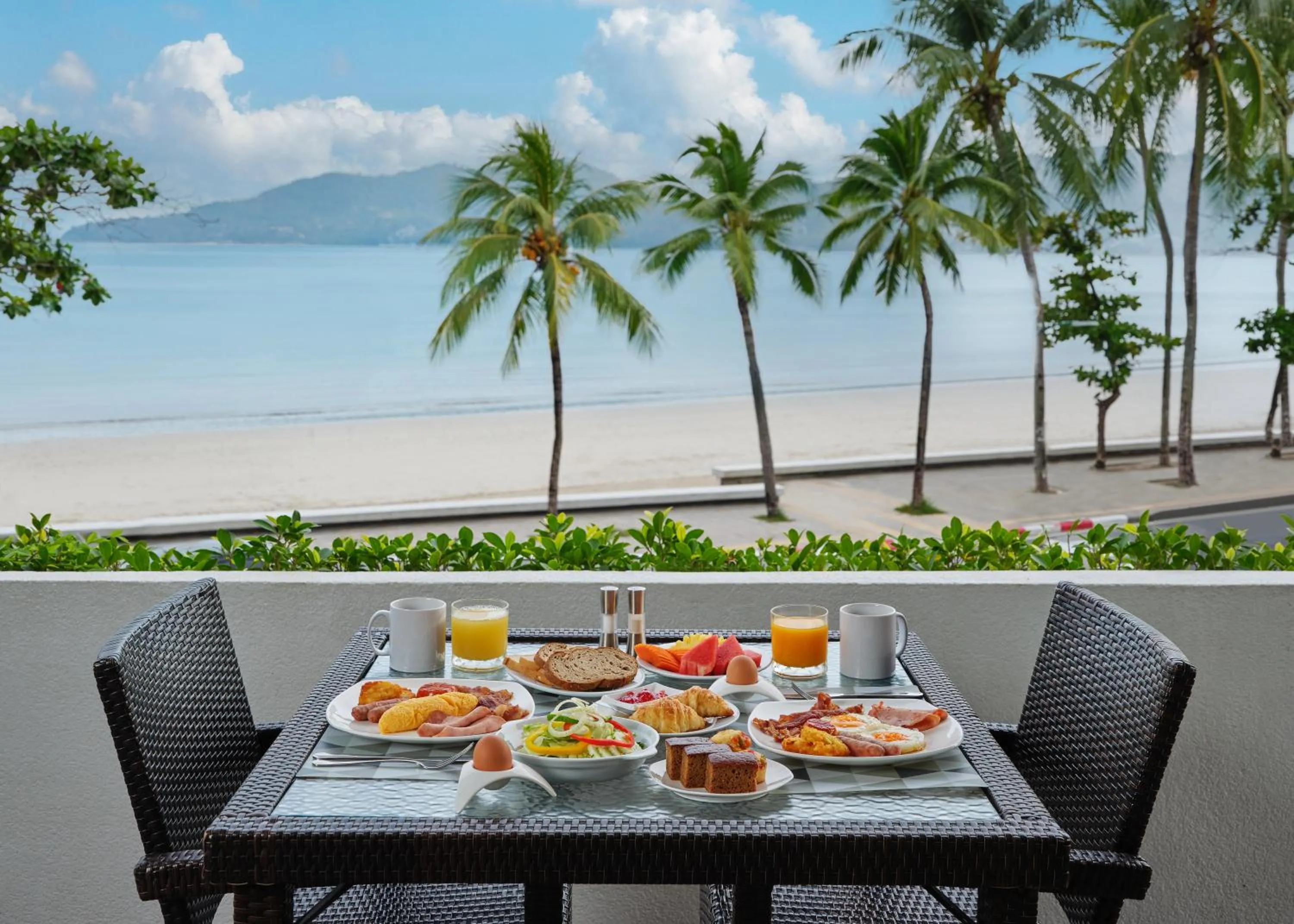 Buffet breakfast in Homm Bliss Southbeach Patong