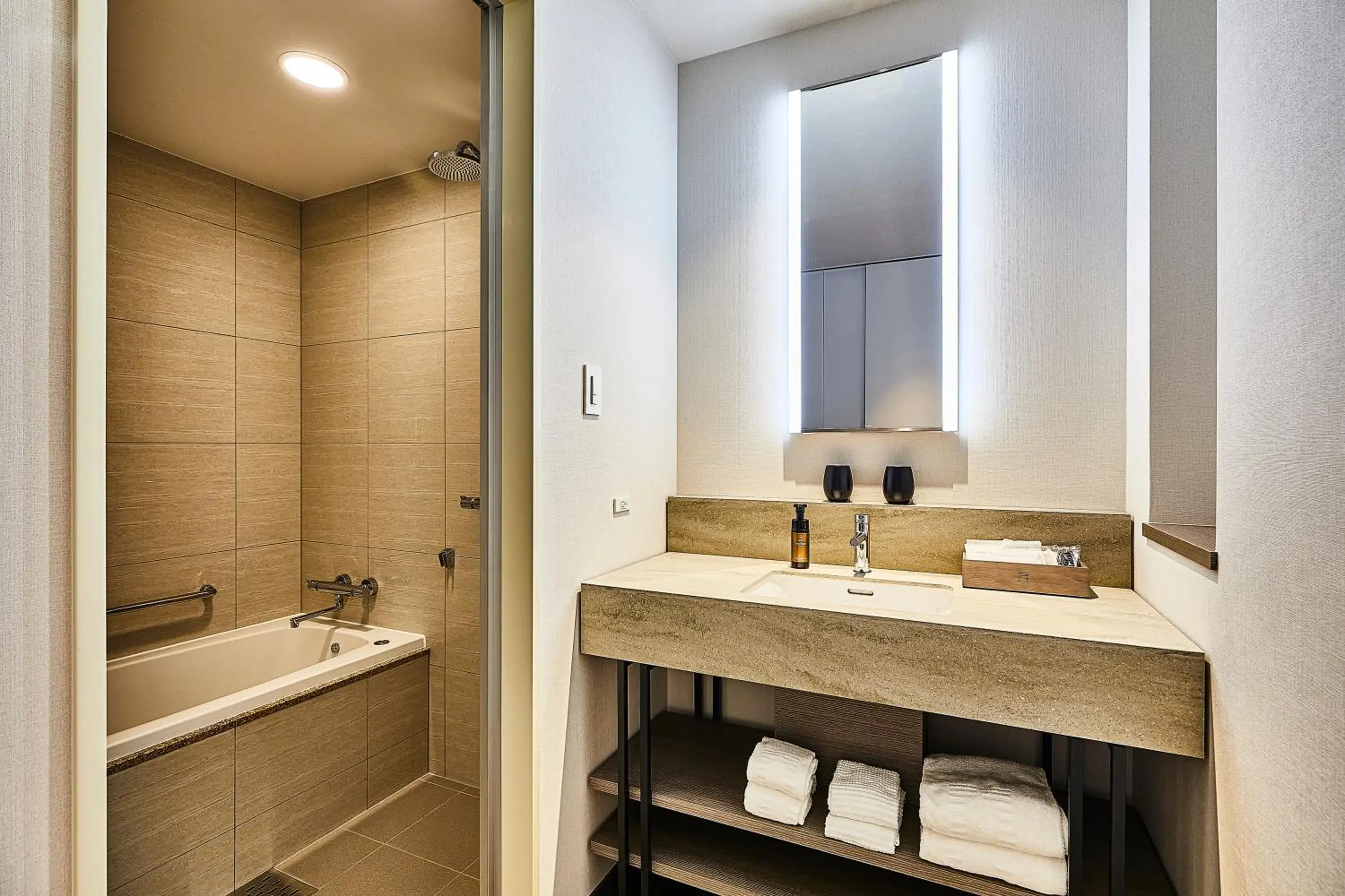 Standard Double Room - Non-Smoking in The Gate Hotel Kyoto Takasegawa by Hulic Standard Double Room - Non-Smoking in The Gate Hotel Kyoto Takasegawa by Hulic