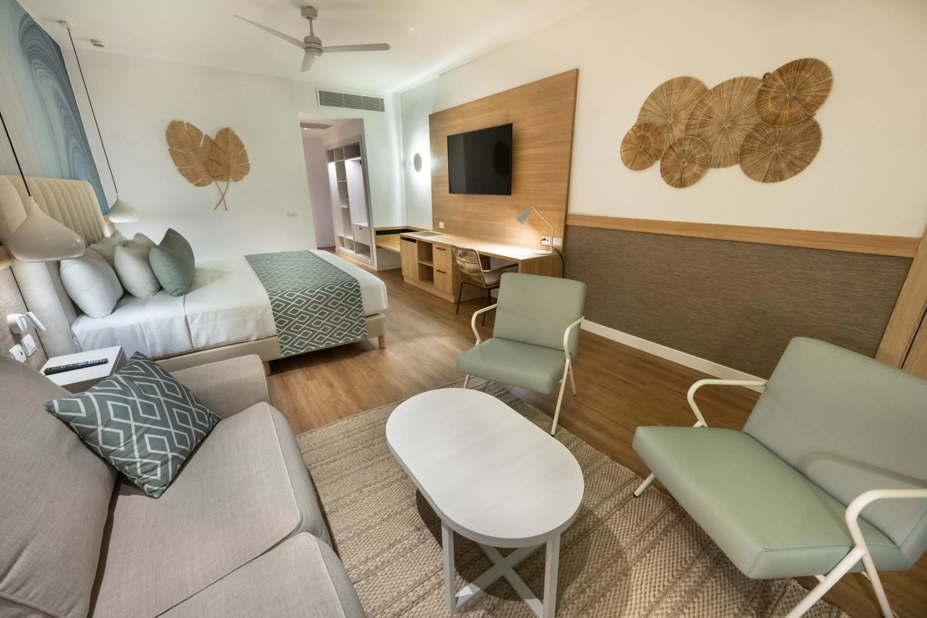 TV and multimedia, Seating Area in Bahia Principe Grand Bavaro - All Inclusive