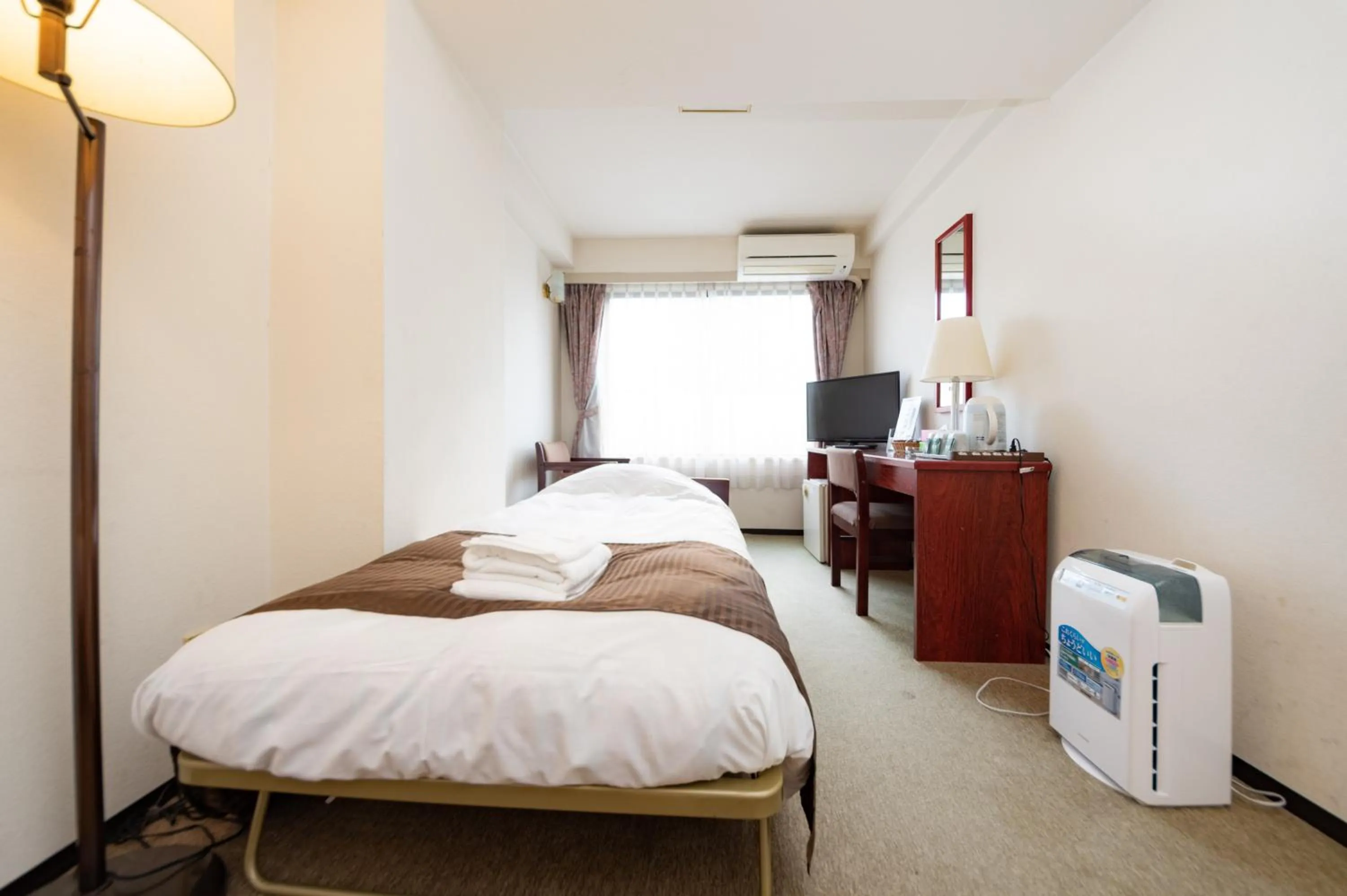 Photo of the whole room, Bed in Sky Heart Hotel Koiwa