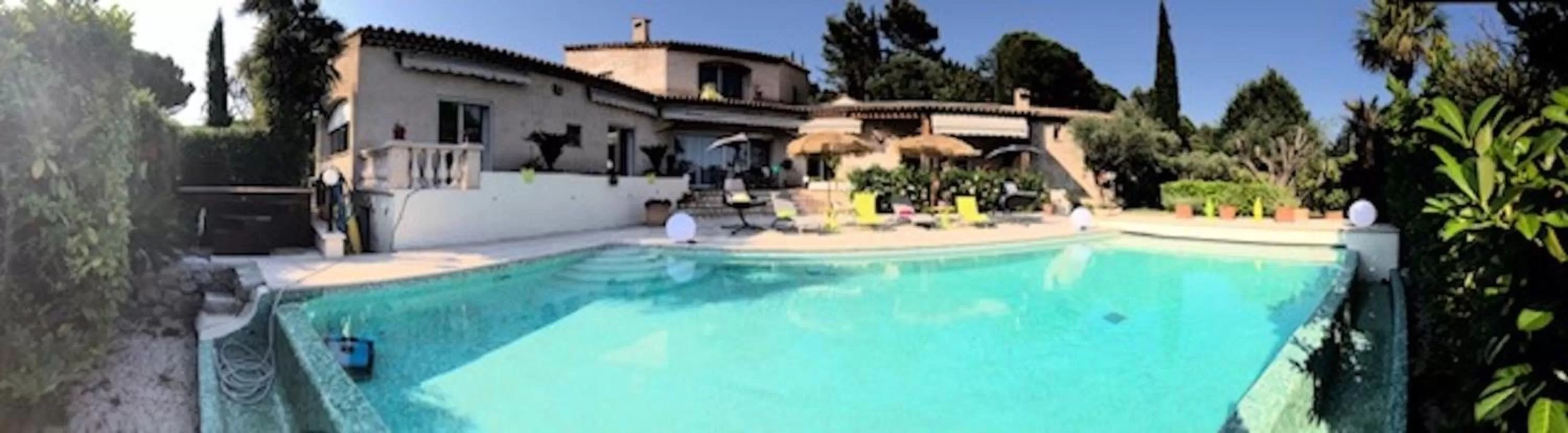 Property building in villa santa rita