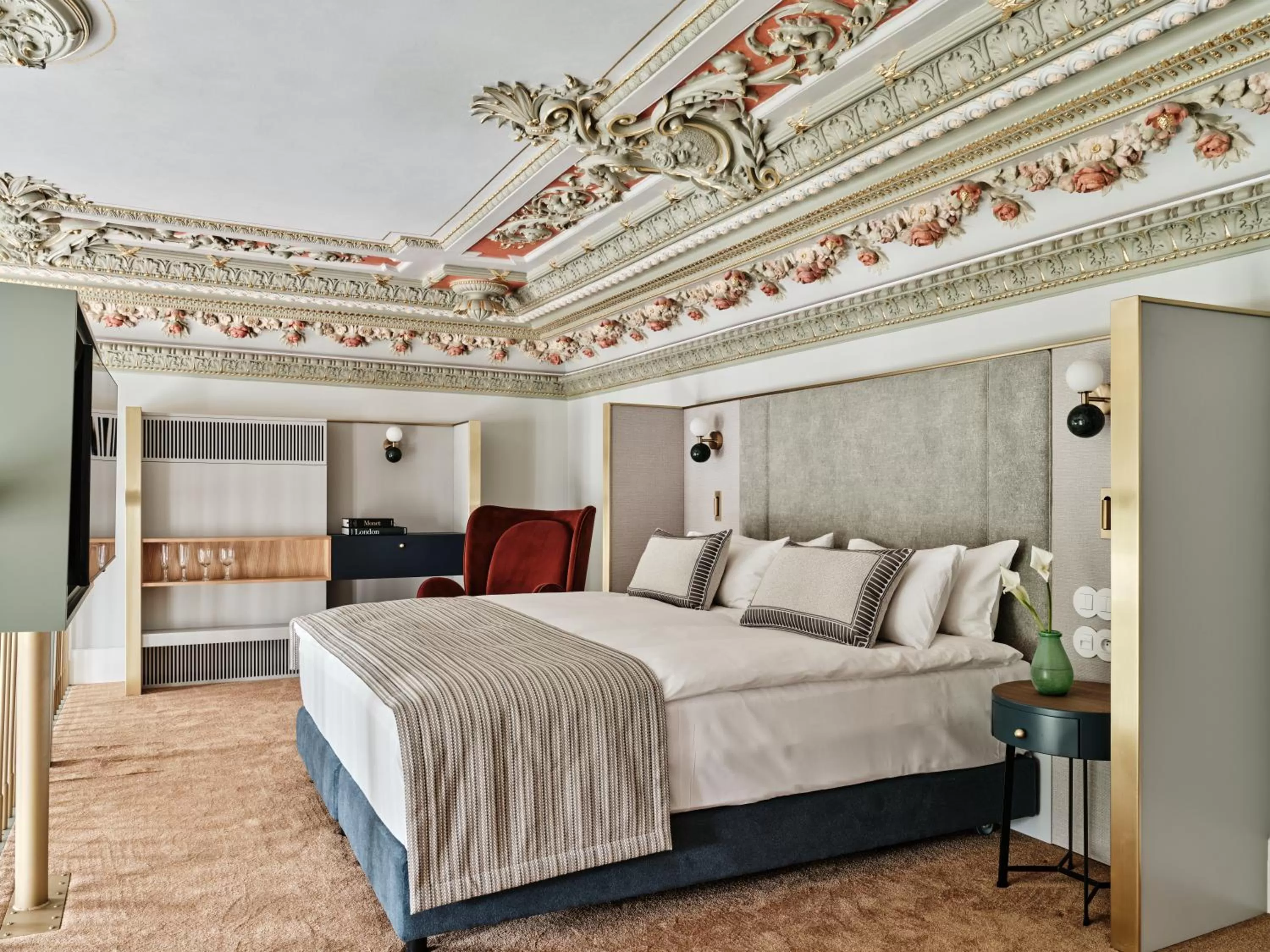 Bedroom, Bed in Hotel Altus Palace - Destigo Hotels