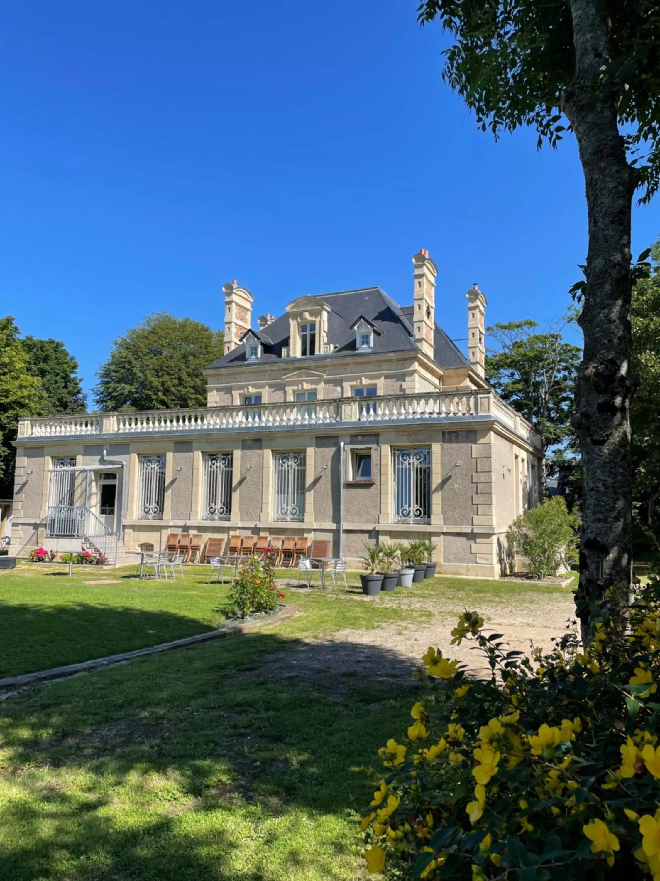 Property Building in Chambres d'Hôtes Le Clos des Marronniers