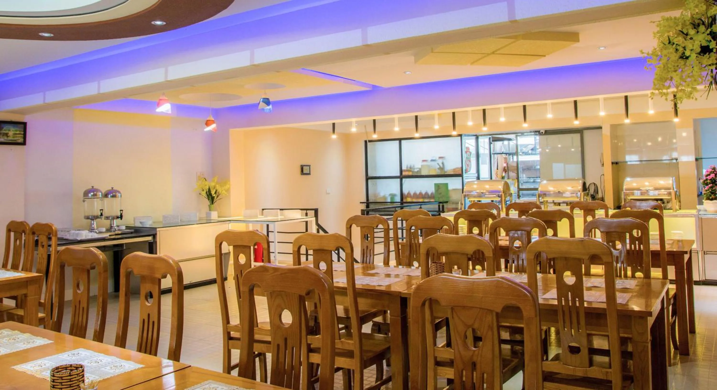 Restaurant/places to eat in Le Duong Hotel