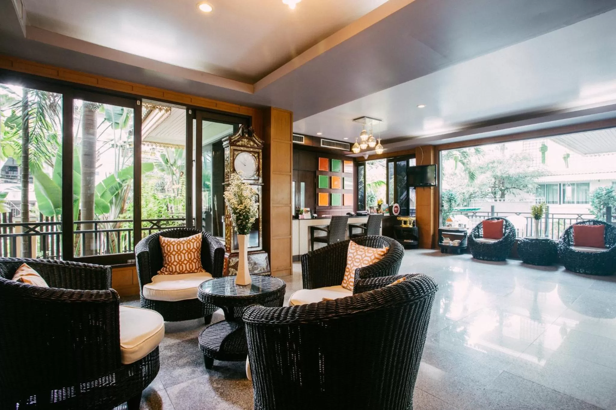 Lobby or reception in Diamond Park Inn Chiangrai & Resort