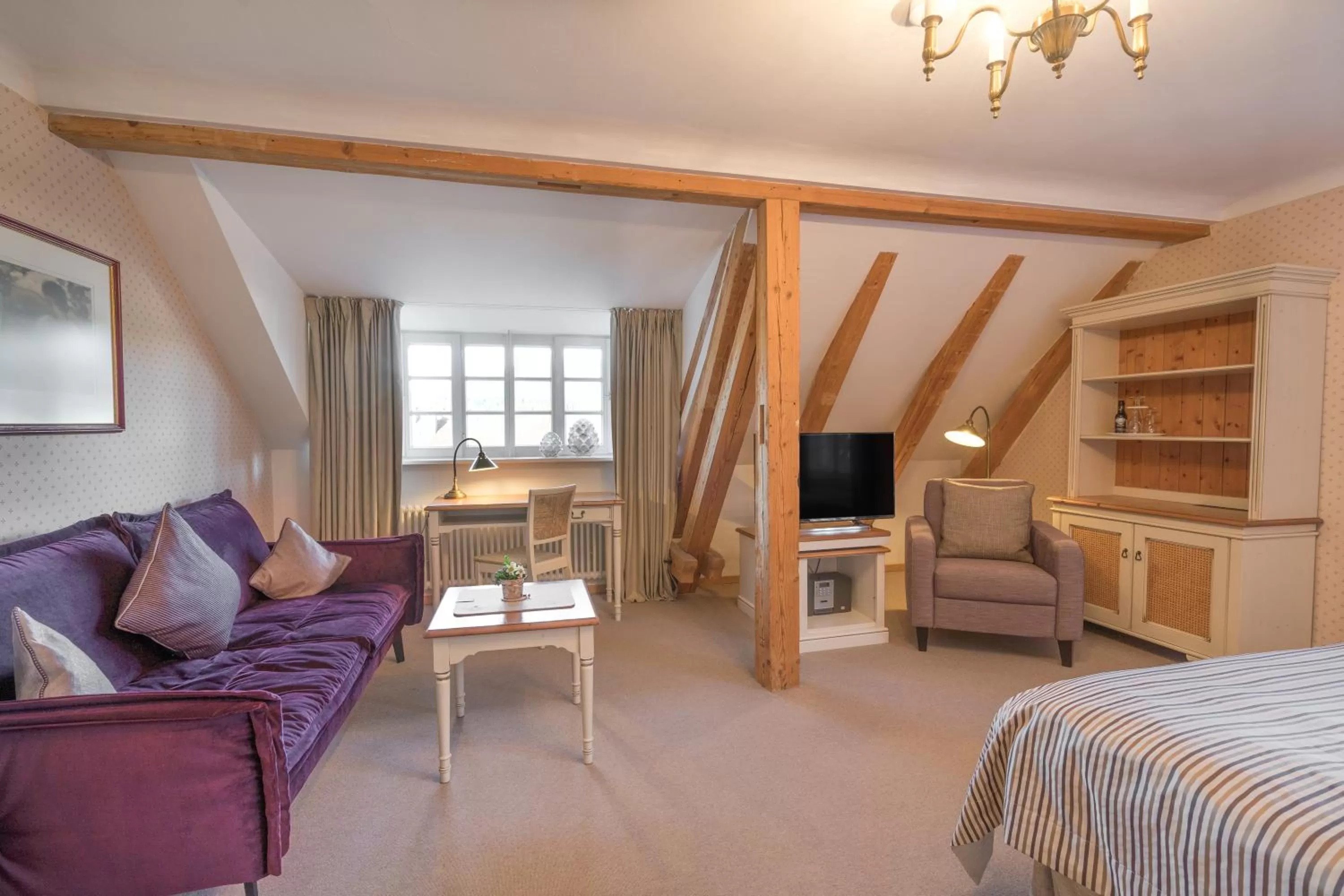 Photo of the whole room, Bed in Geldernhaus Hotel garni