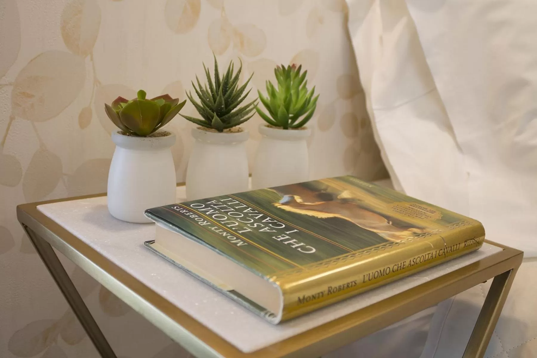 Decorative detail in Accanto Al Centro B&B