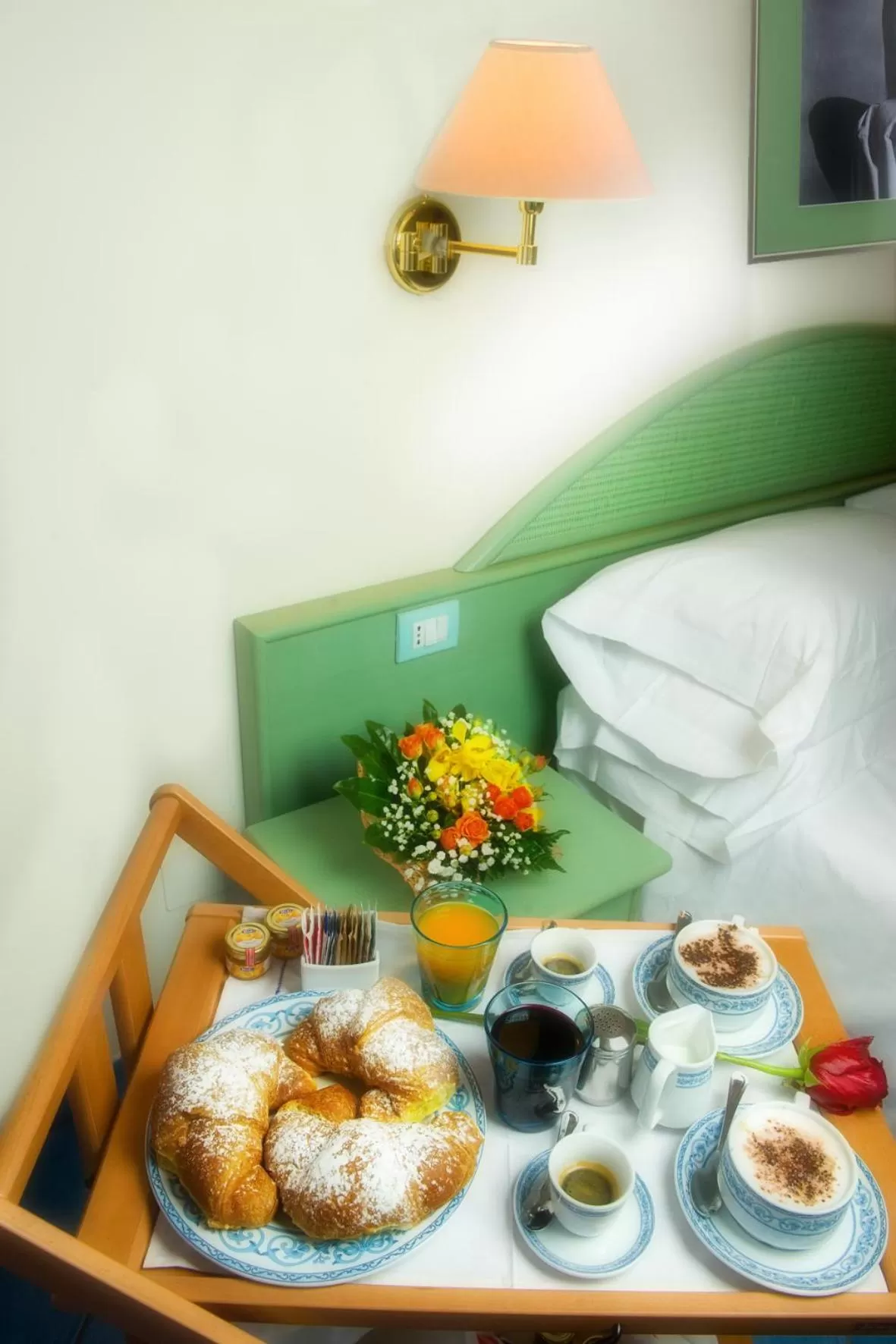 Breakfast, Bed in Hotel Pensione Reale