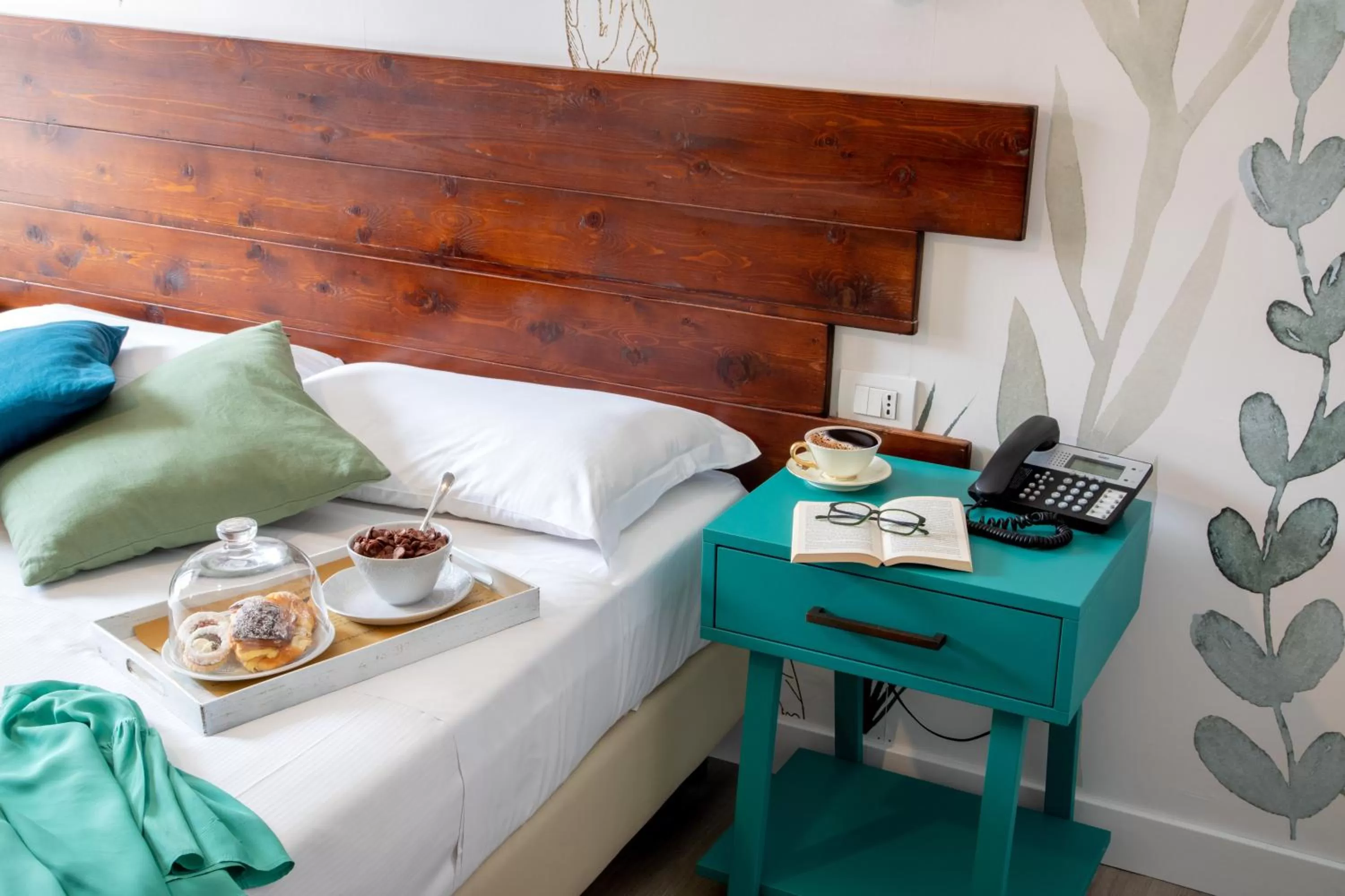 Bed in Urban Garden Hotel