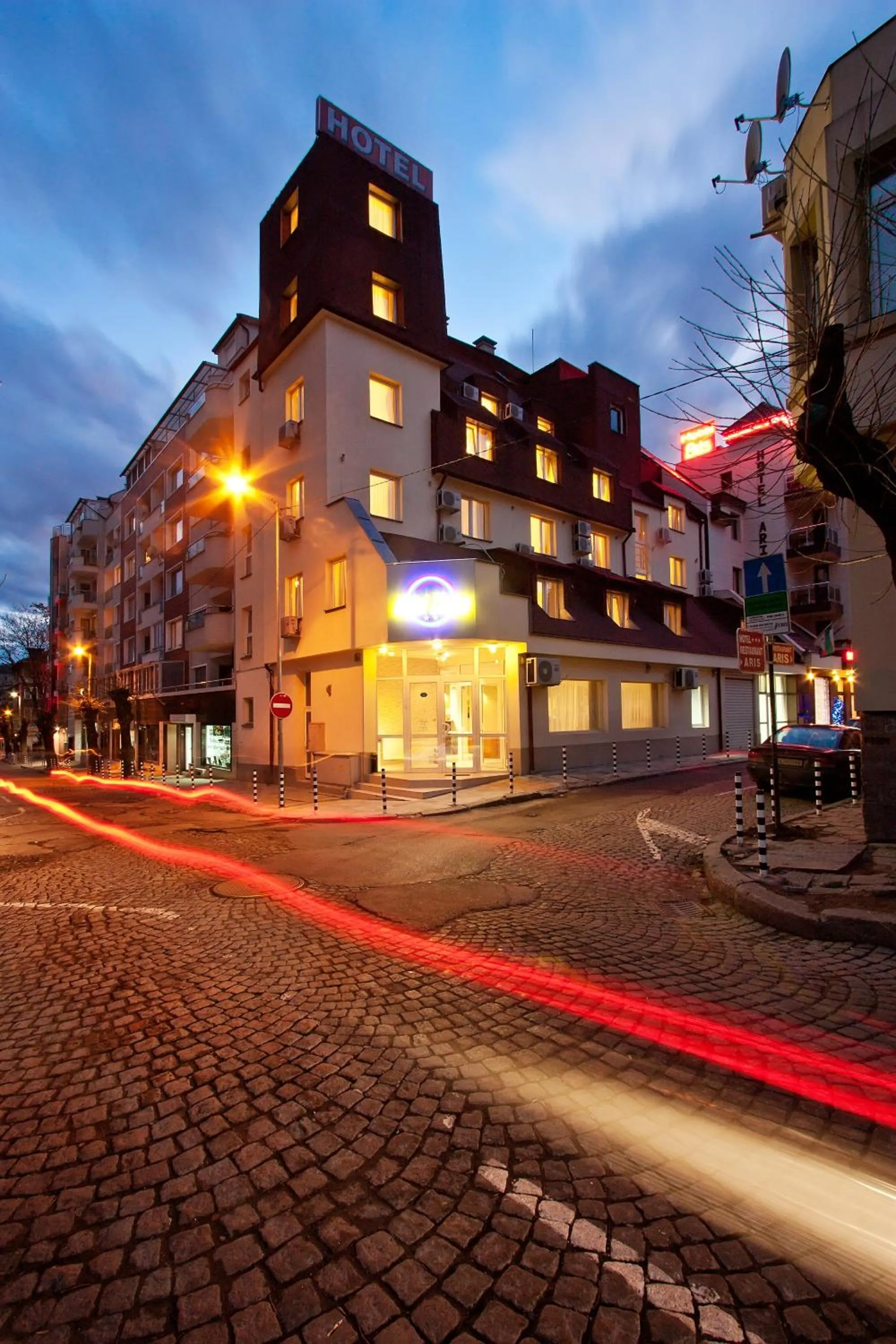 Facade/entrance in Hotel Cheap - Smart choice - Great value