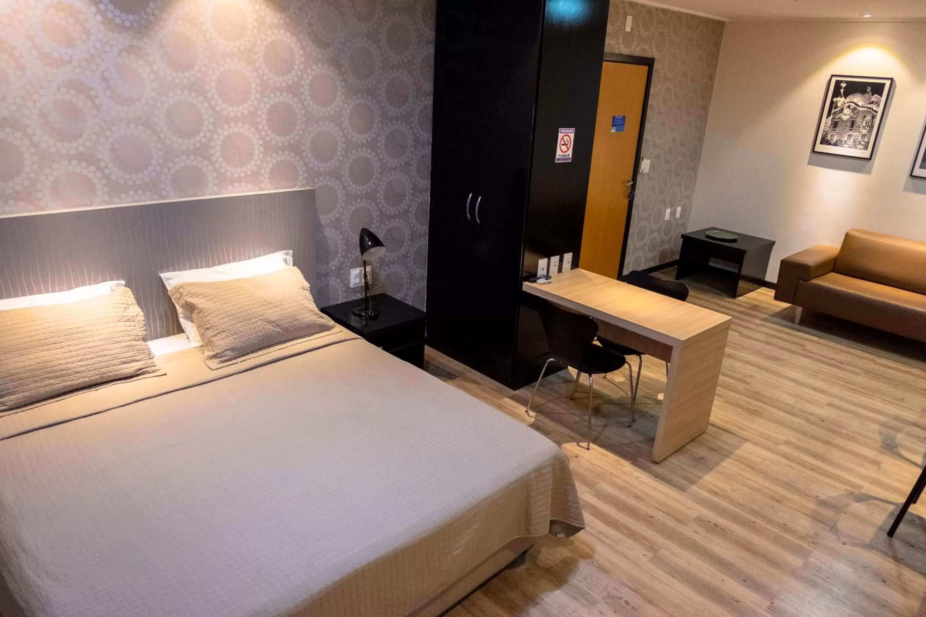 Bed in Arrey Executive Hotel