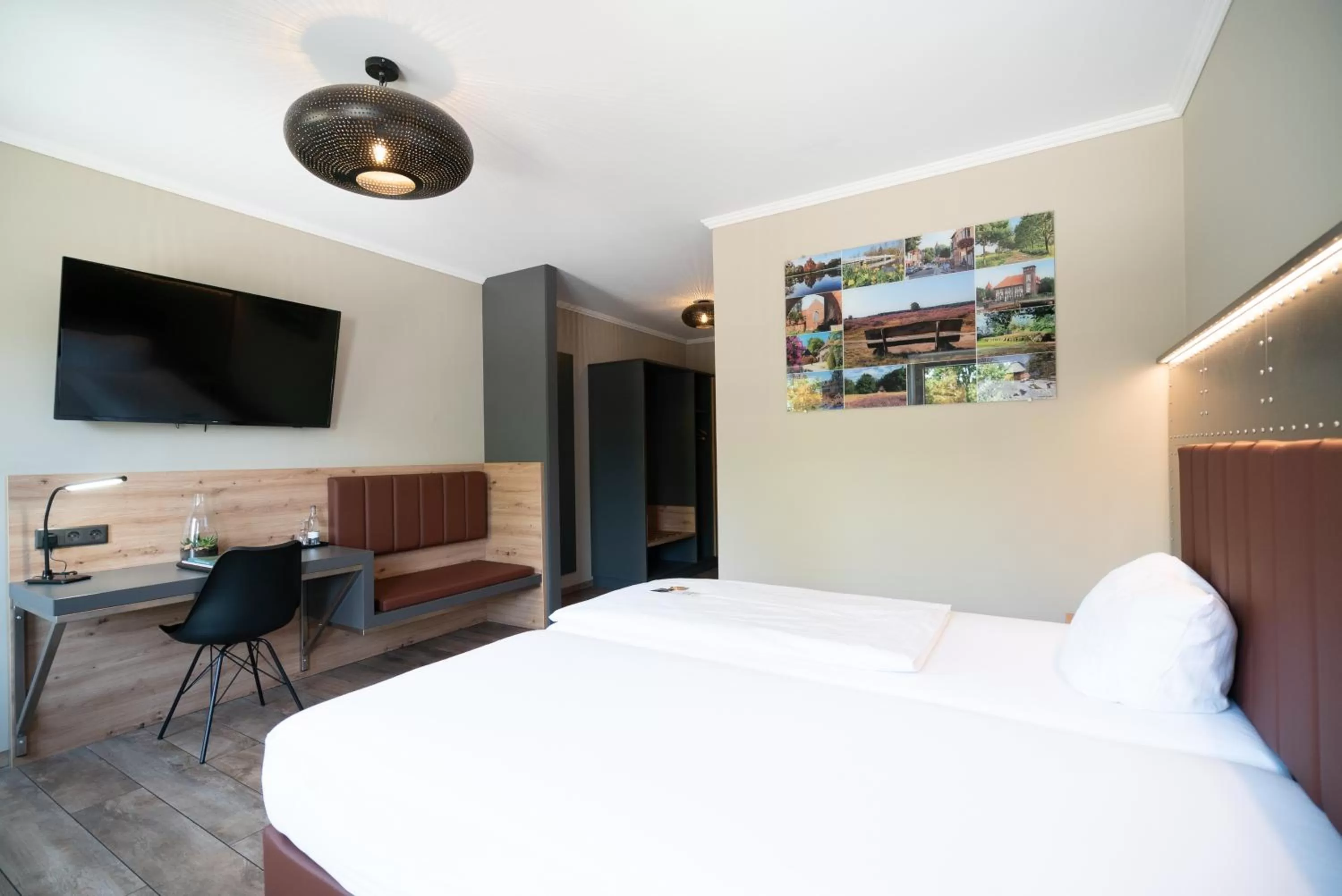 Photo of the whole room, Bed in Wildeshauser Hof